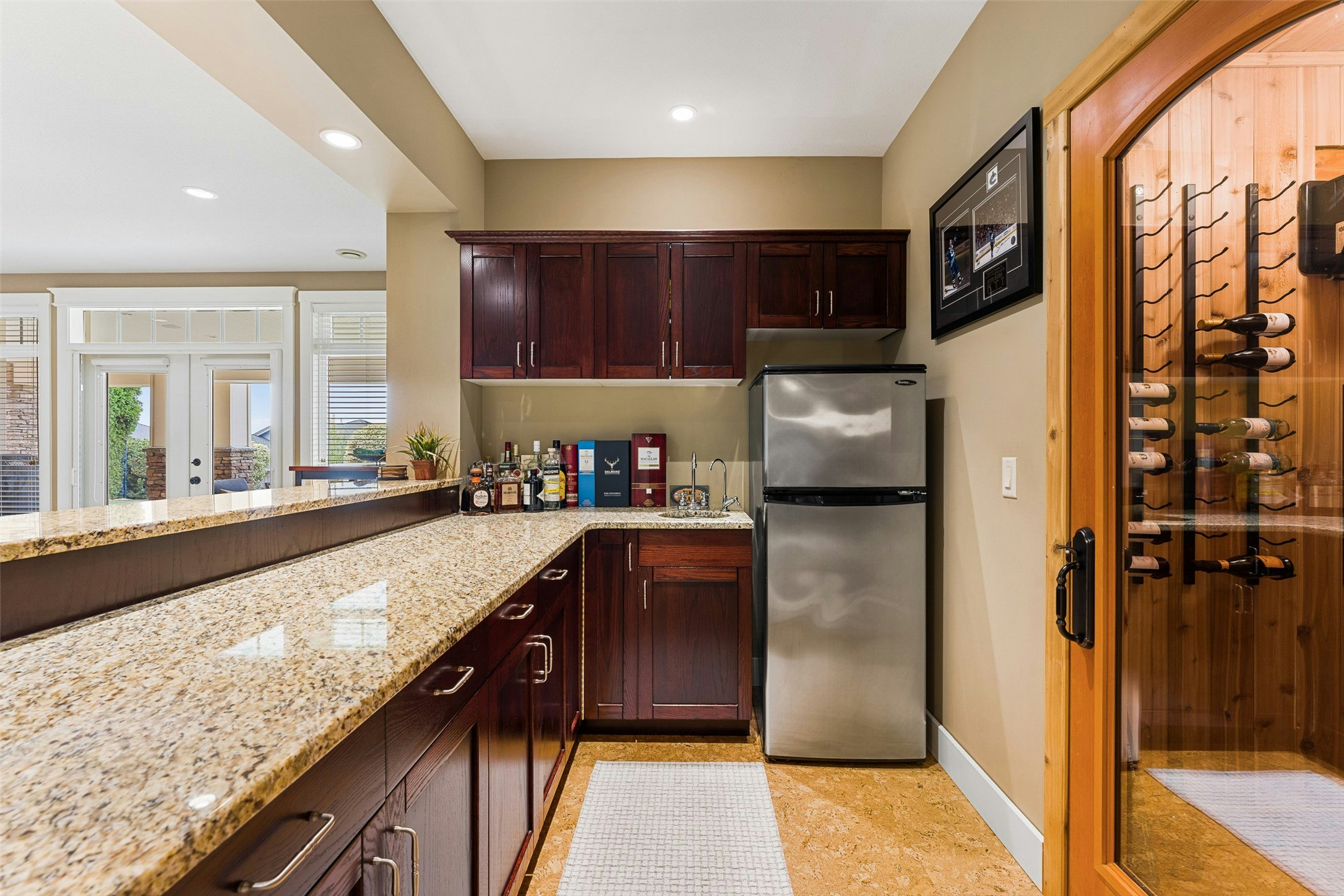 690 Devonian Avenue, Kelowna, BC, V1W 5C2 - 49