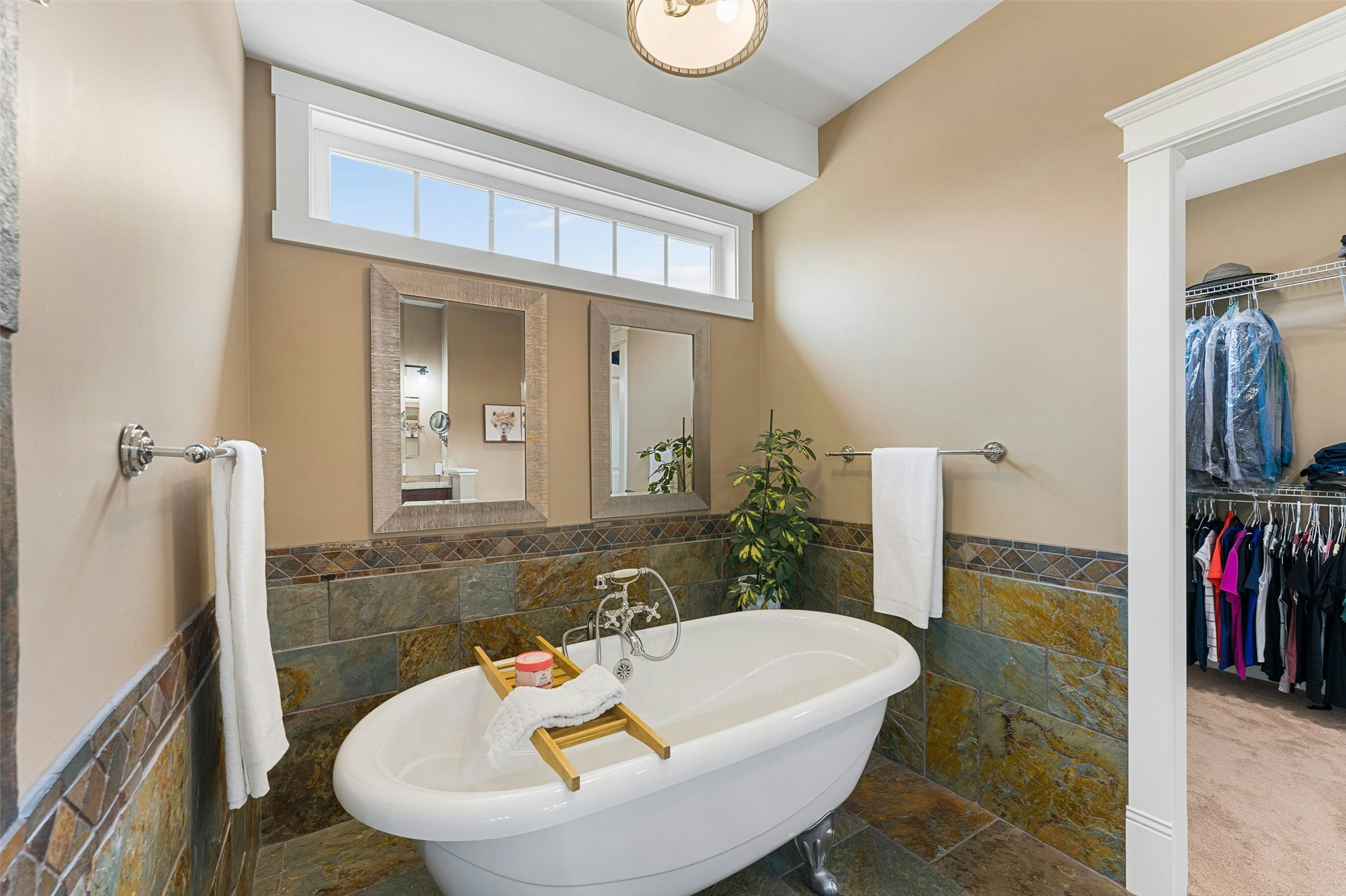 690 Devonian Avenue, Kelowna, BC, V1W 5C2 - 38
