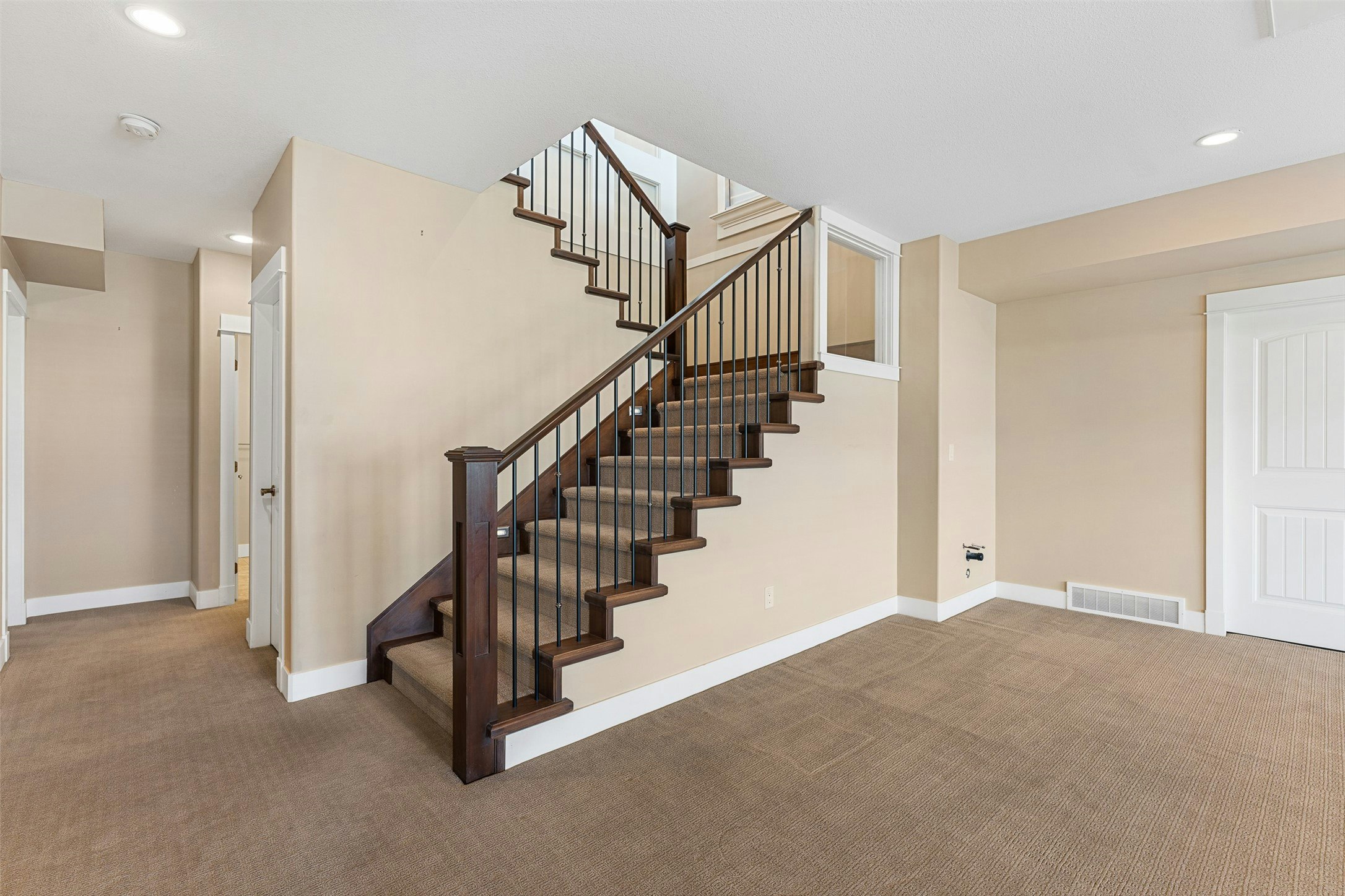 652 Peridot Place, Kelowna, BC, V1W 5E7 - 37