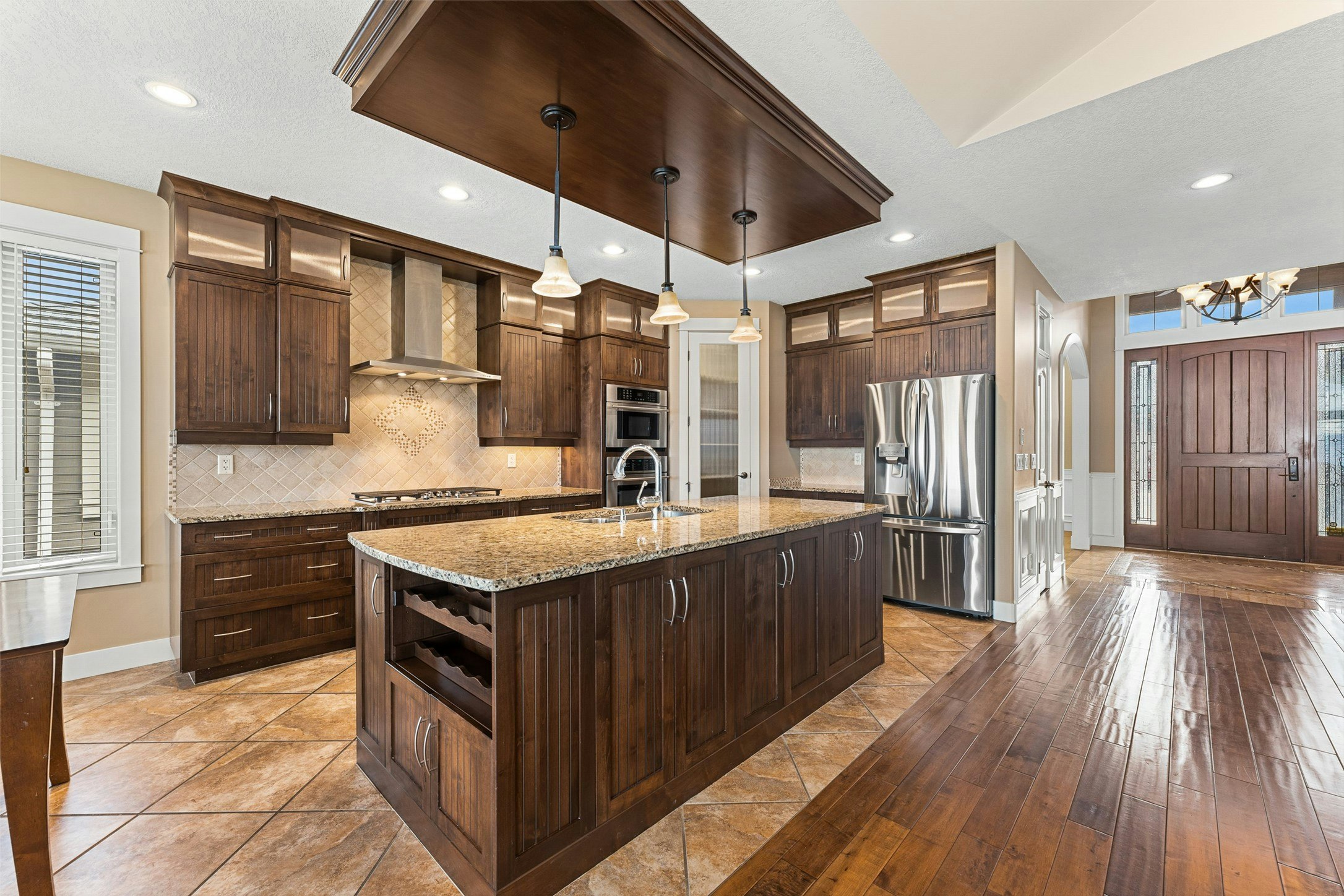 652 Peridot Place, Kelowna, BC, V1W 5E7 - 12