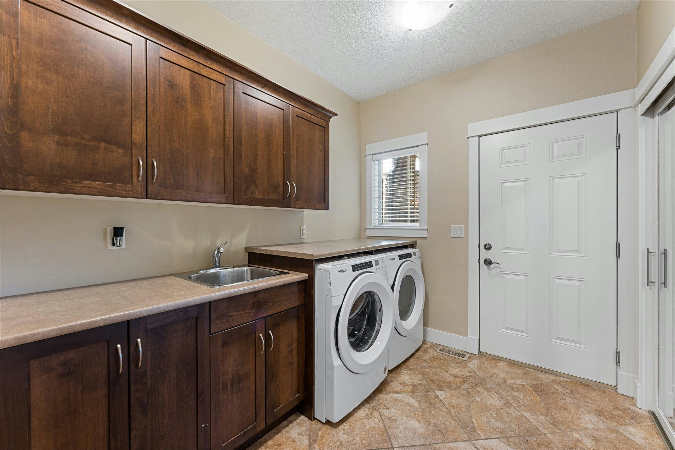 652 Peridot Place, Kelowna, BC, V1W 5E7 - 36