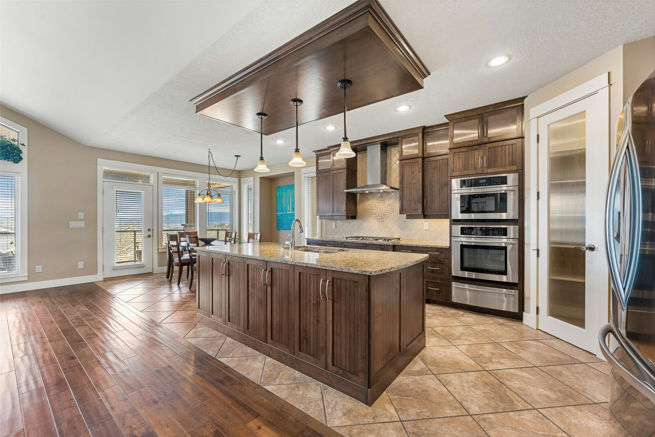 652 Peridot Place, Kelowna, BC, V1W 5E7 - 11