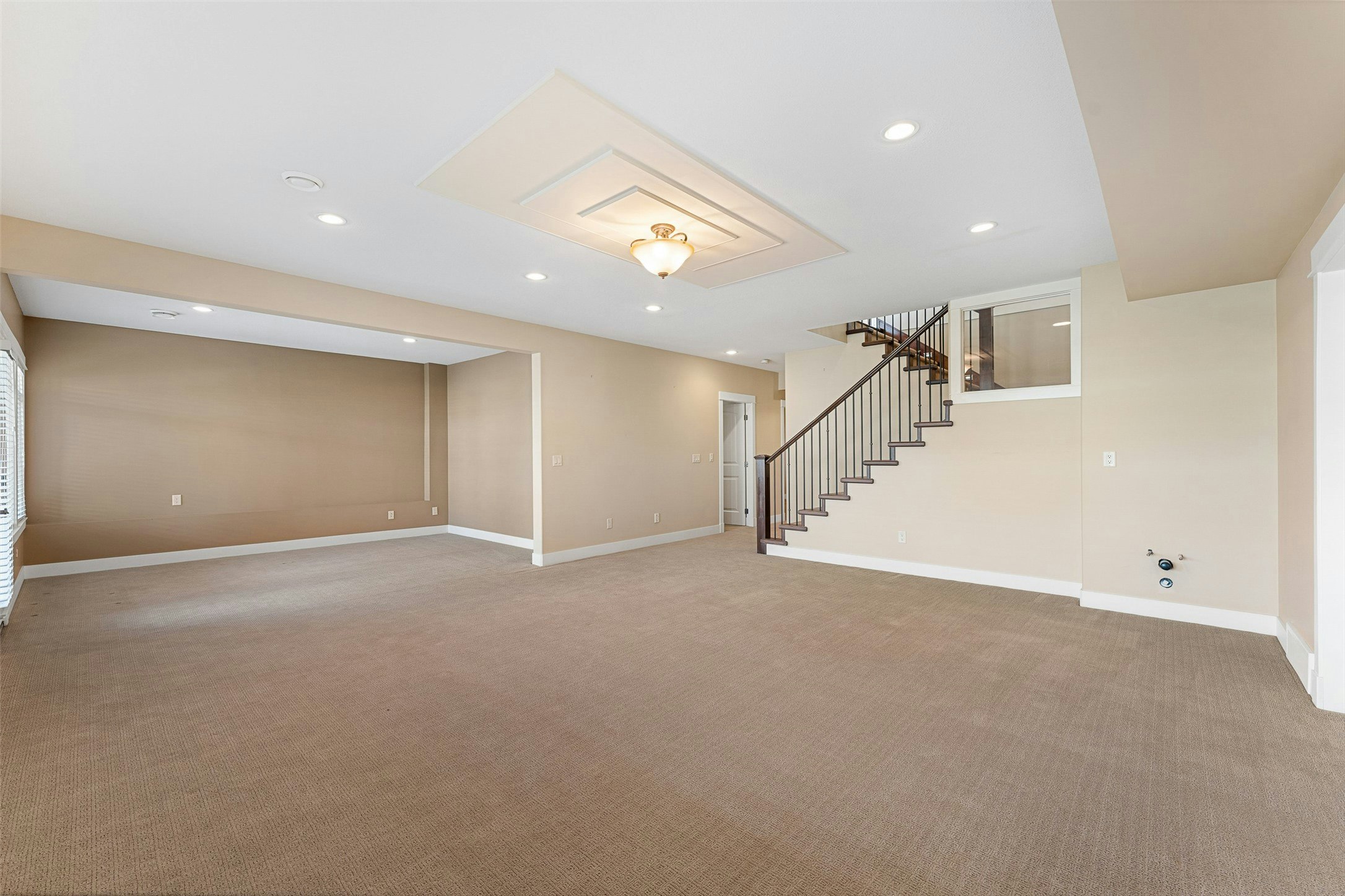 652 Peridot Place, Kelowna, BC, V1W 5E7 - 39