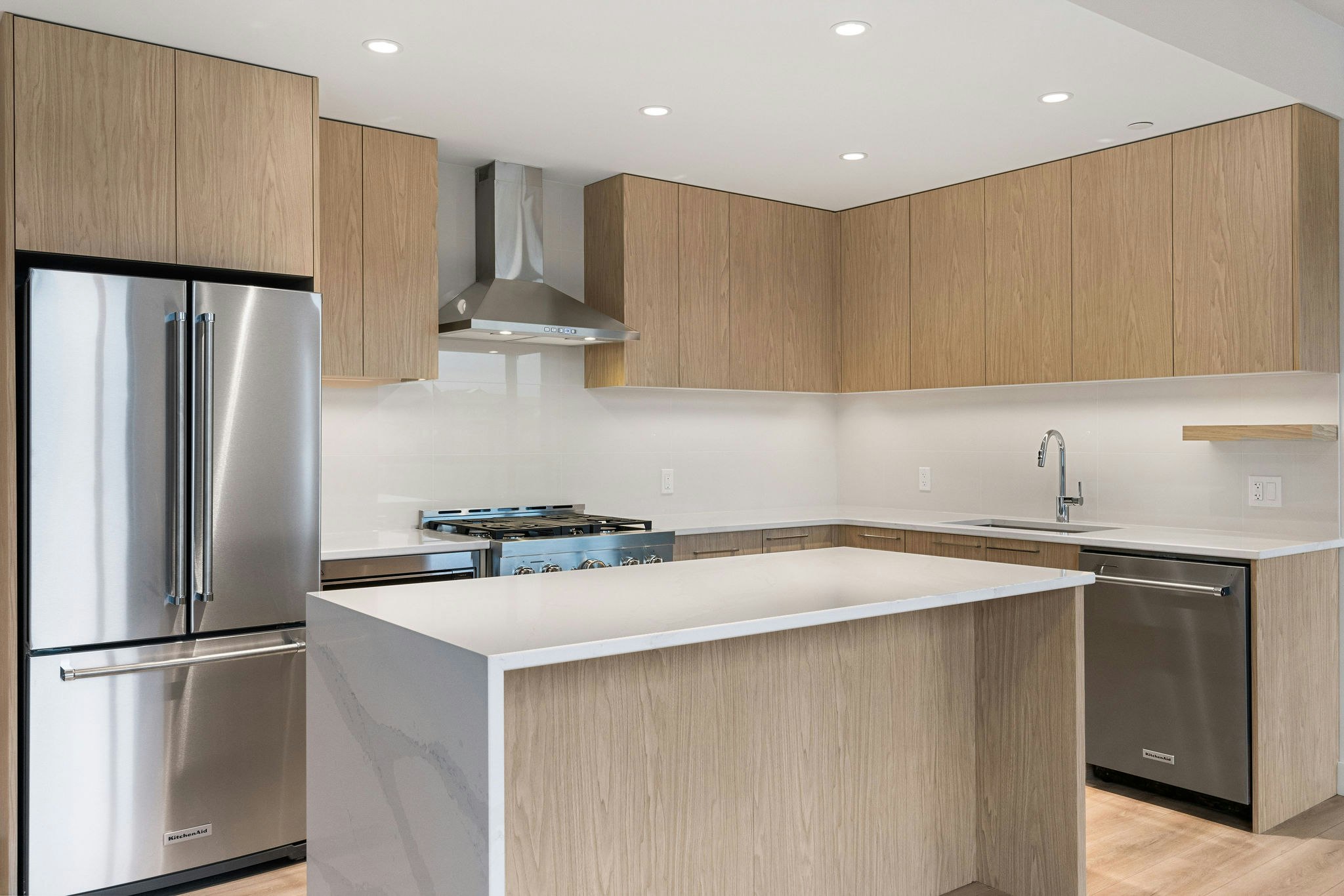 601-3051 Abbott Street - 5