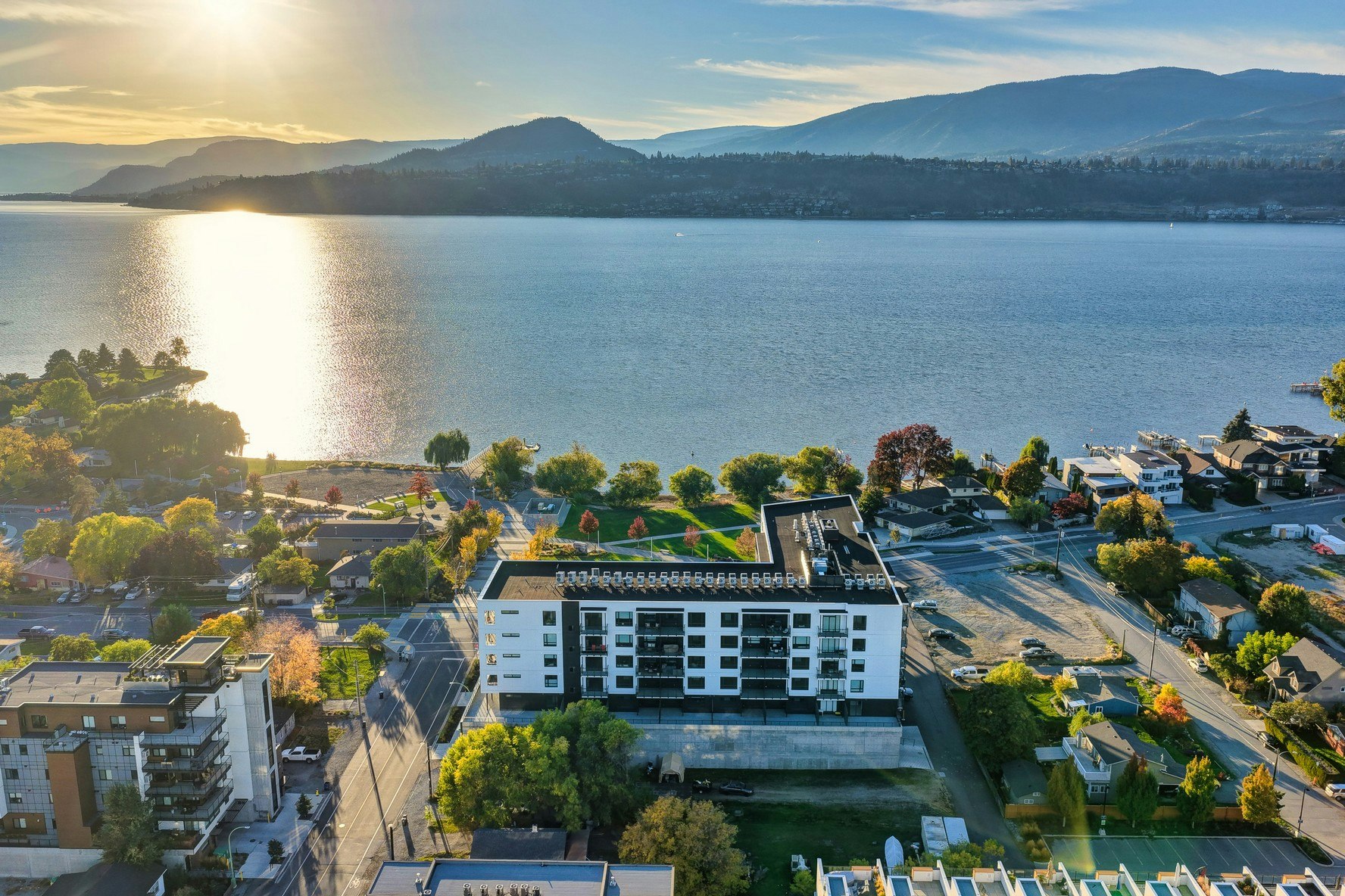 607-3051 Abbott Street, Kelowna, BC, V1Y 0P1
