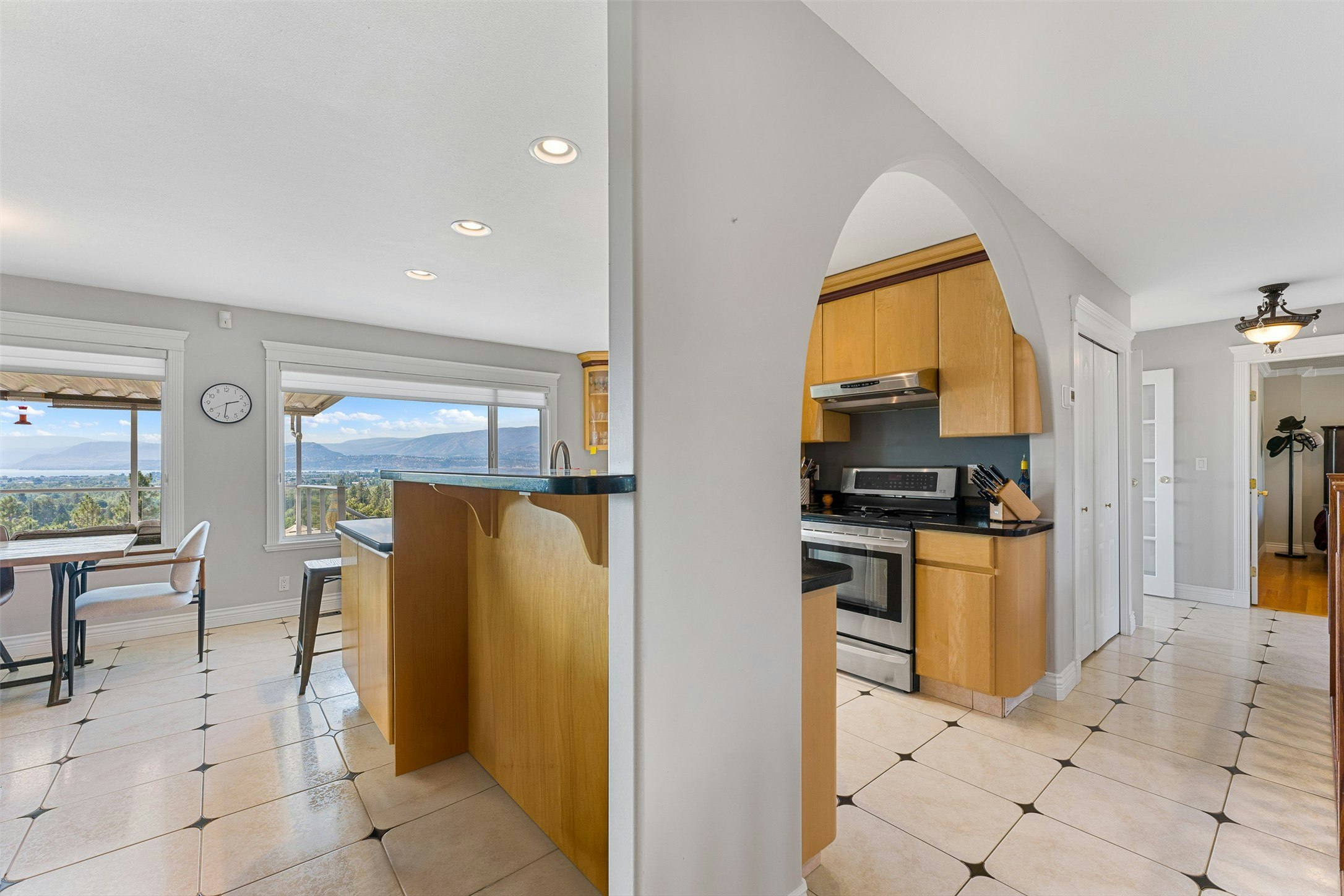 3380 Neid Road, Kelowna, BC, V1W 4H5 - 19