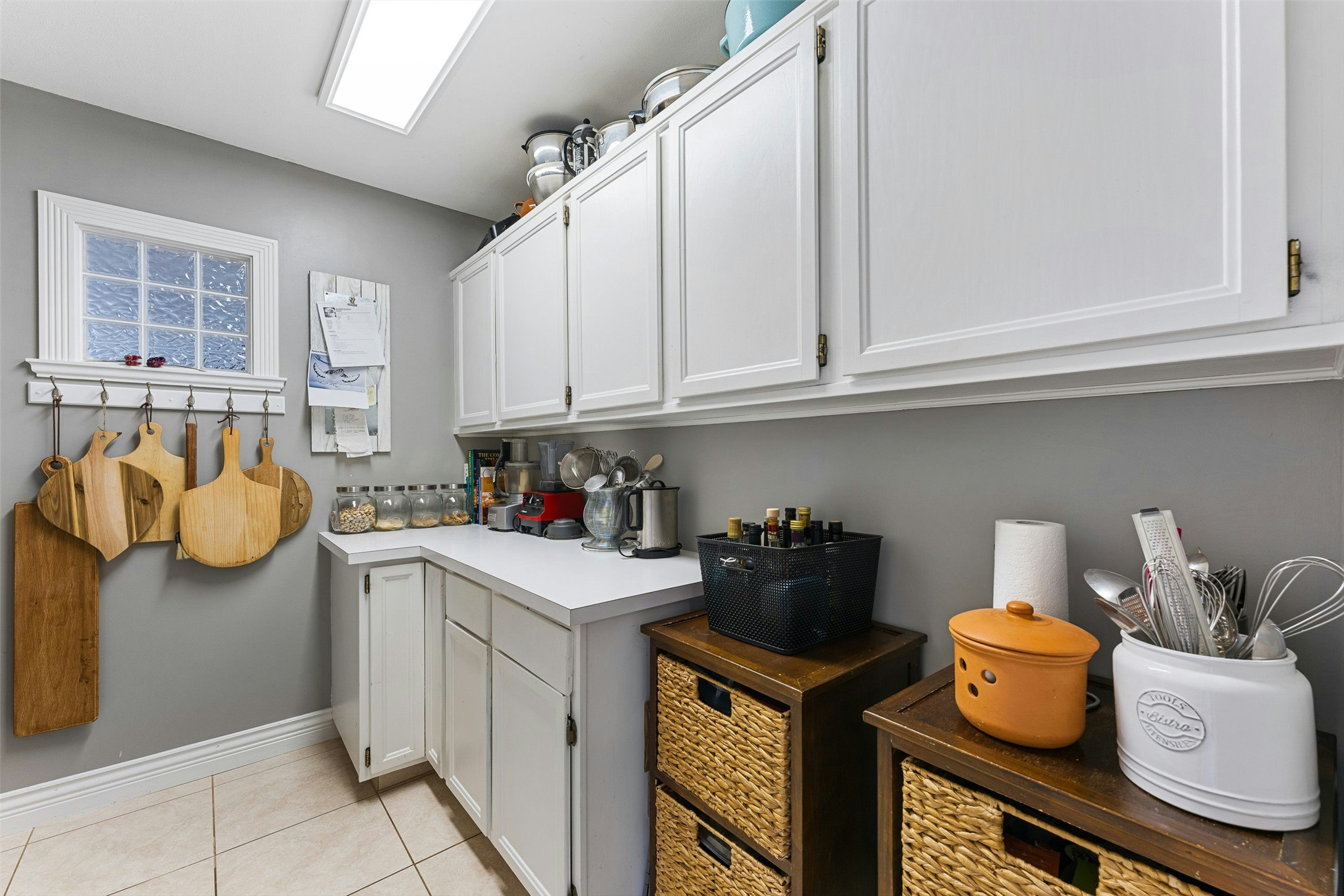 3380 Neid Road, Kelowna, BC, V1W 4H5 - 44