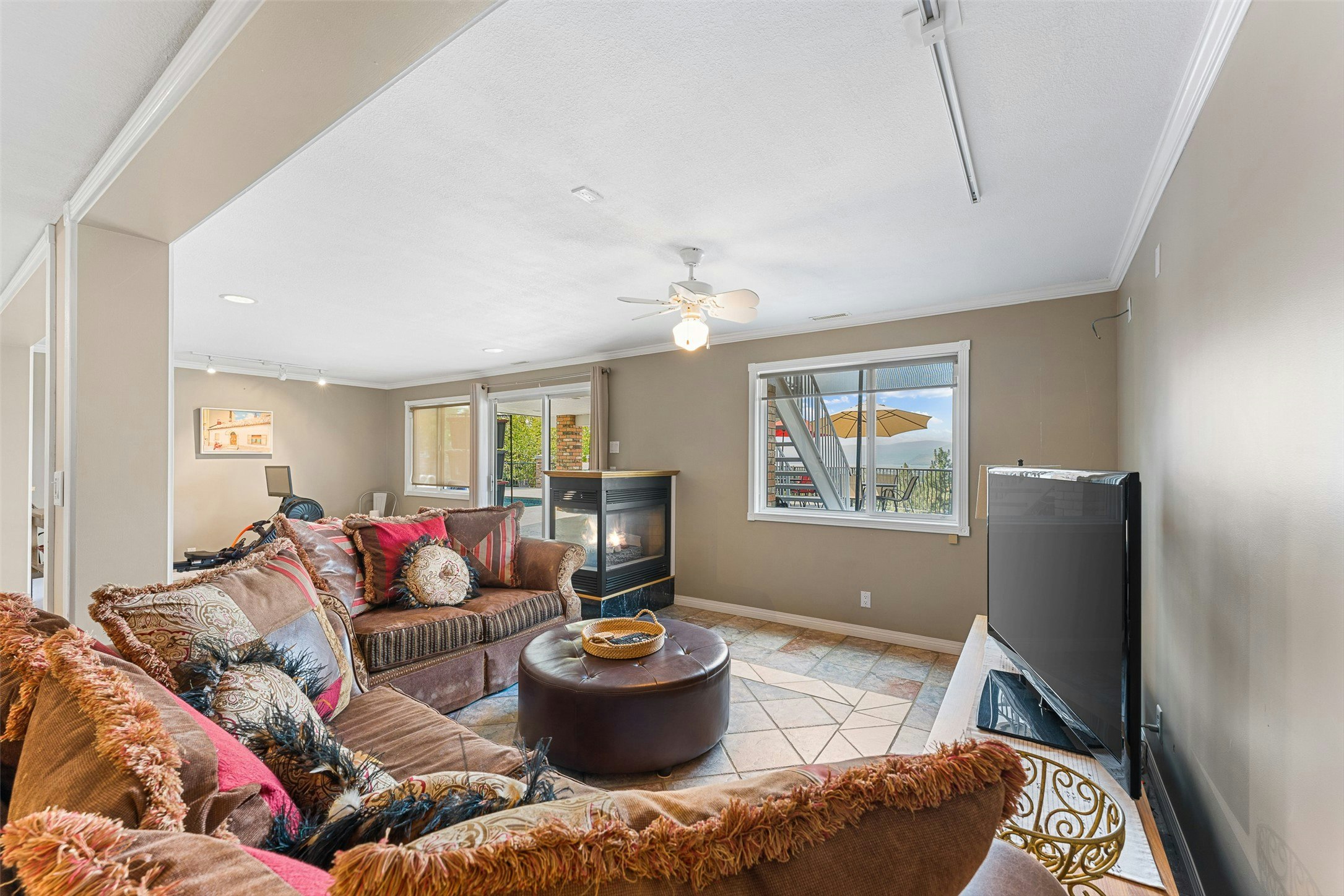 3380 Neid Road, Kelowna, BC, V1W 4H5 - 58
