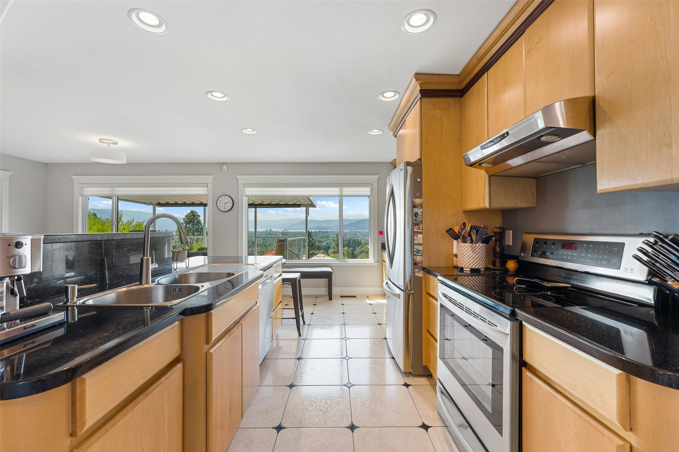 3380 Neid Road, Kelowna, BC, V1W 4H5 - 18