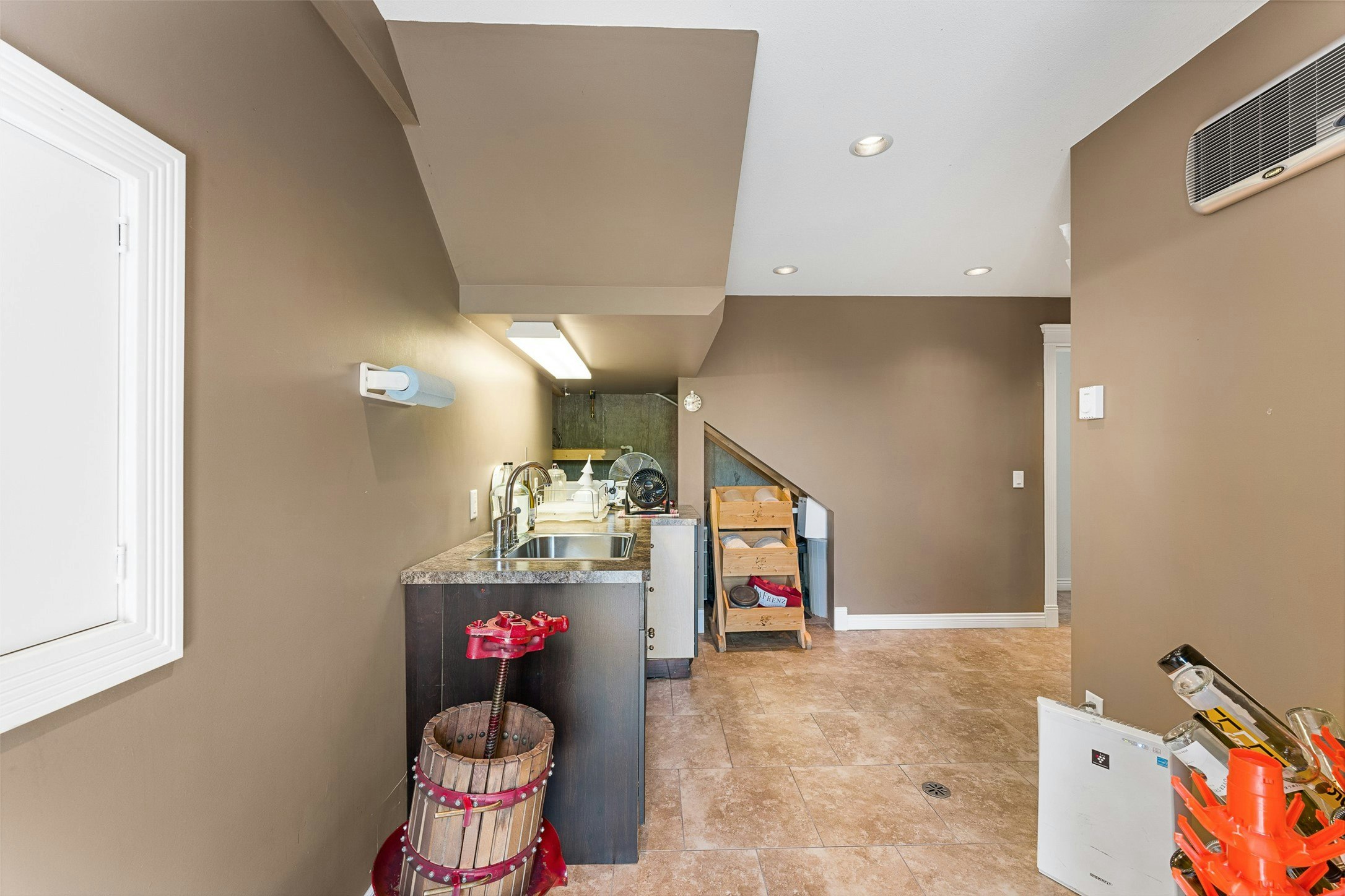 3380 Neid Road, Kelowna, BC, V1W 4H5 - 74