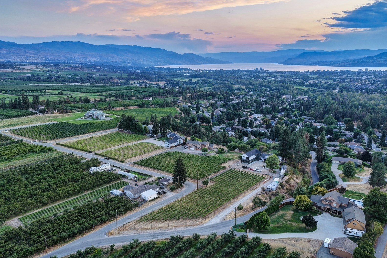 3380 Neid Road, Kelowna, BC, V1W 4H5 - 86