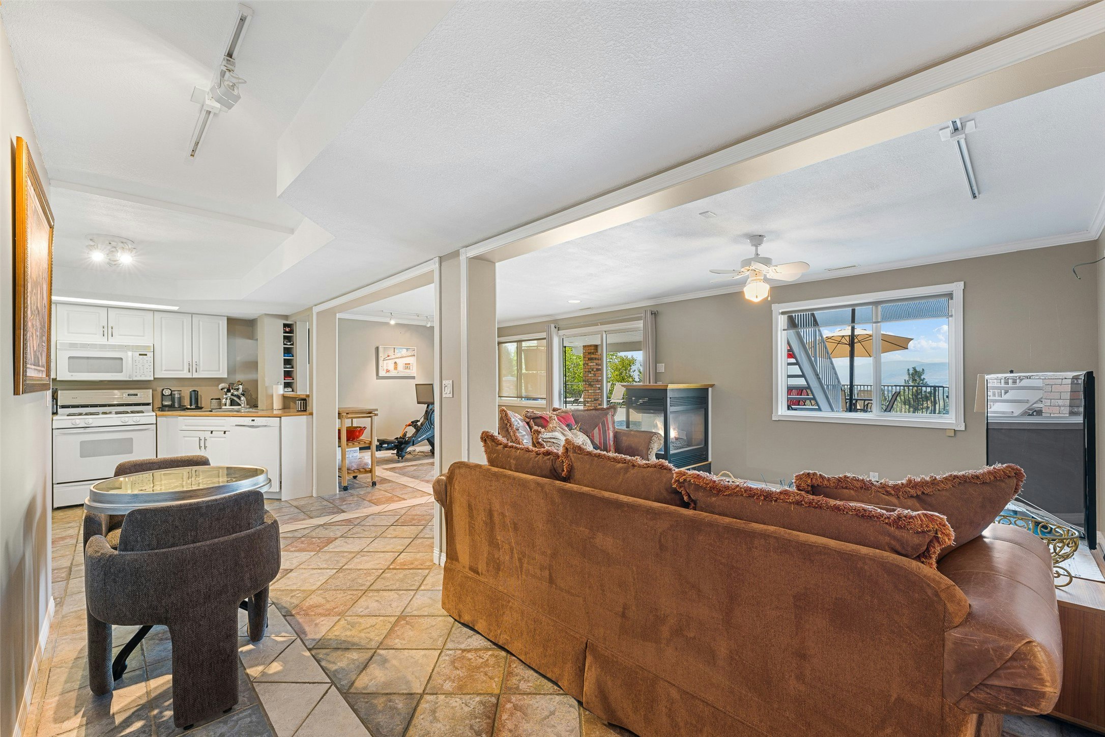 3380 Neid Road, Kelowna, BC, V1W 4H5 - 57