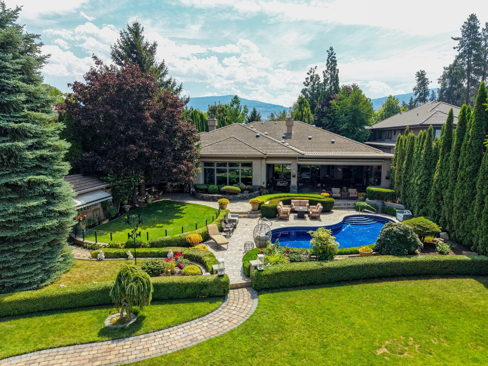 4244 Hobson Road - 4