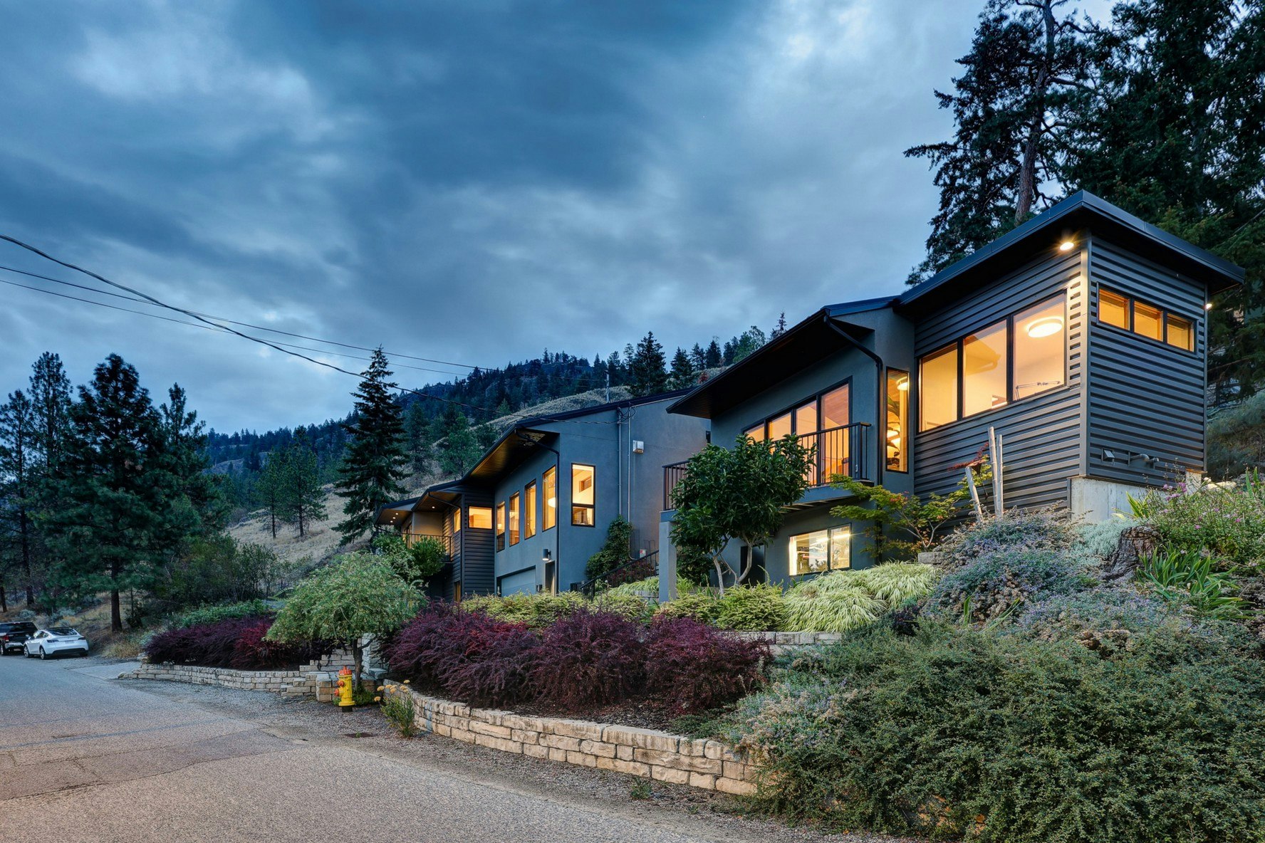 345 Herbert Heights Road, Kelowna, BC, V1Y 1Y3