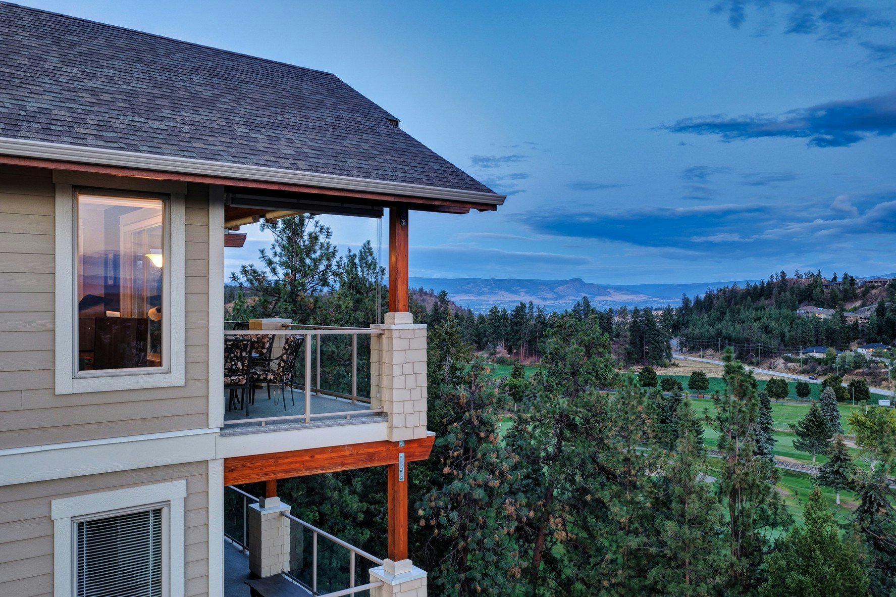 402-2470 Tuscany Drive, West Kelowna, BC, V4T 3G8 - 3