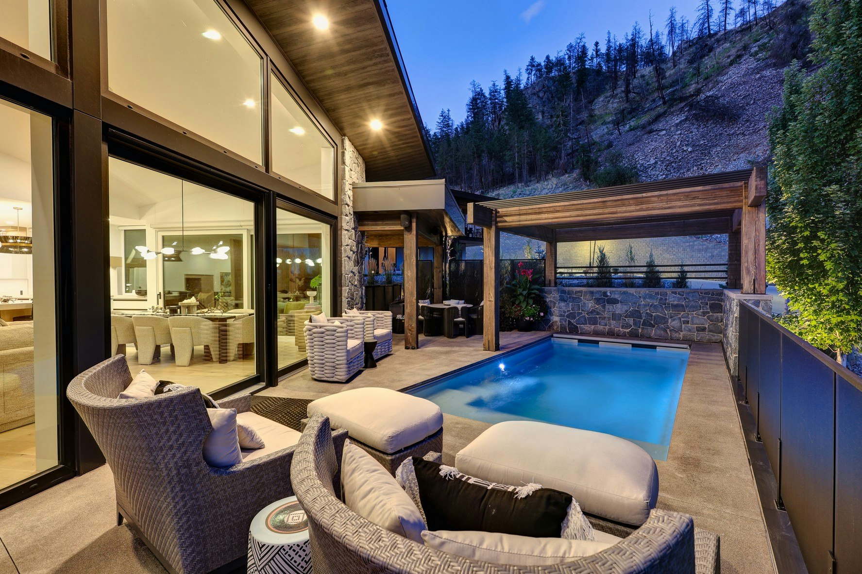 9857 Beacon Hill Drive, Lake Country, BC, V4V 0A9 - 6