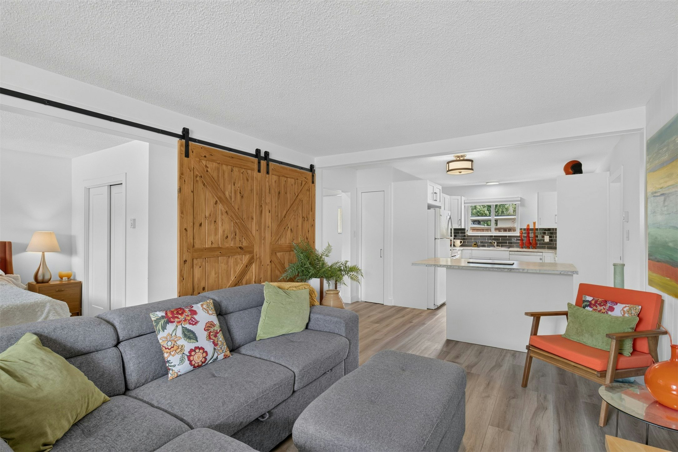 731/741 Kingsway, Kelowna, BC, V1Y 2C1 - 7