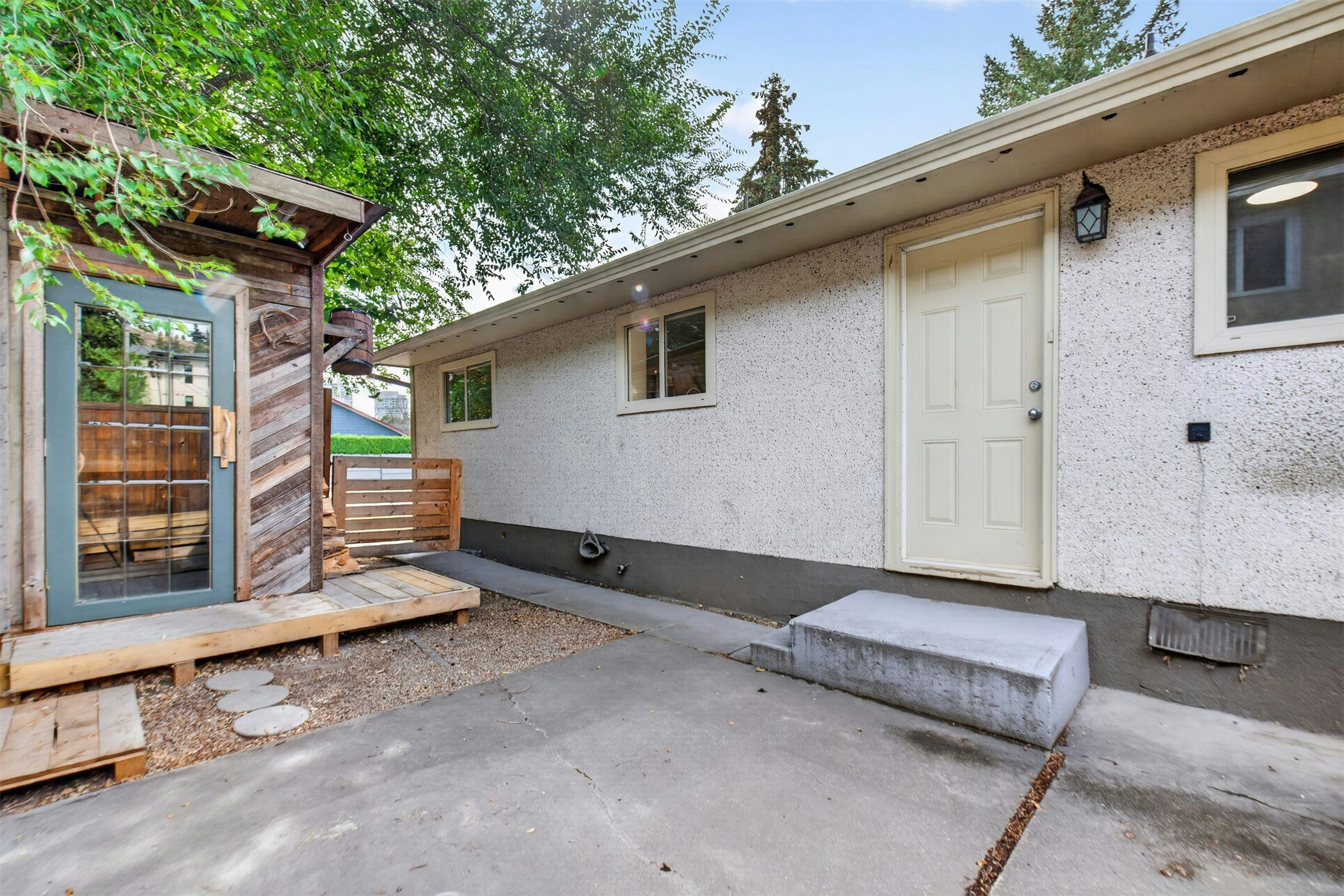 731/741 Kingsway, Kelowna, BC, V1Y 2C1 - 35