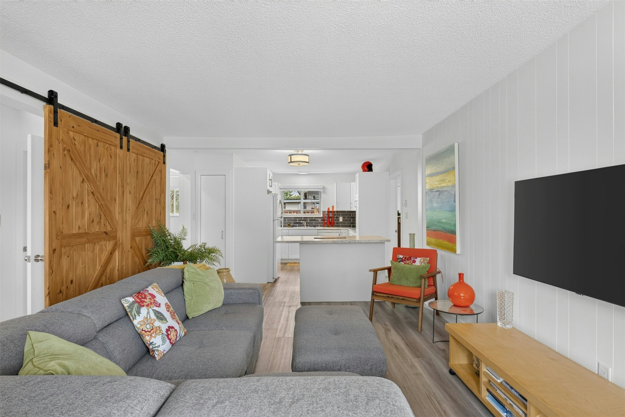 731/741 Kingsway, Kelowna, BC, V1Y 2C1 - 6