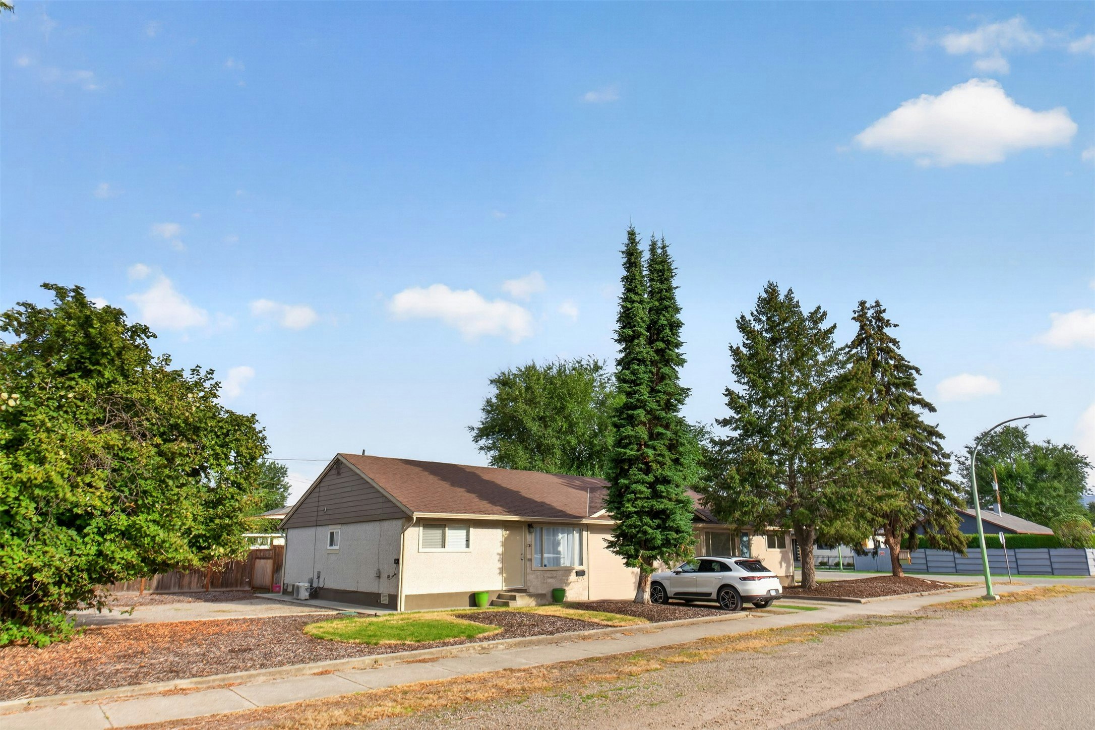 731/741 Kingsway, Kelowna, BC, V1Y 2C1 - 40