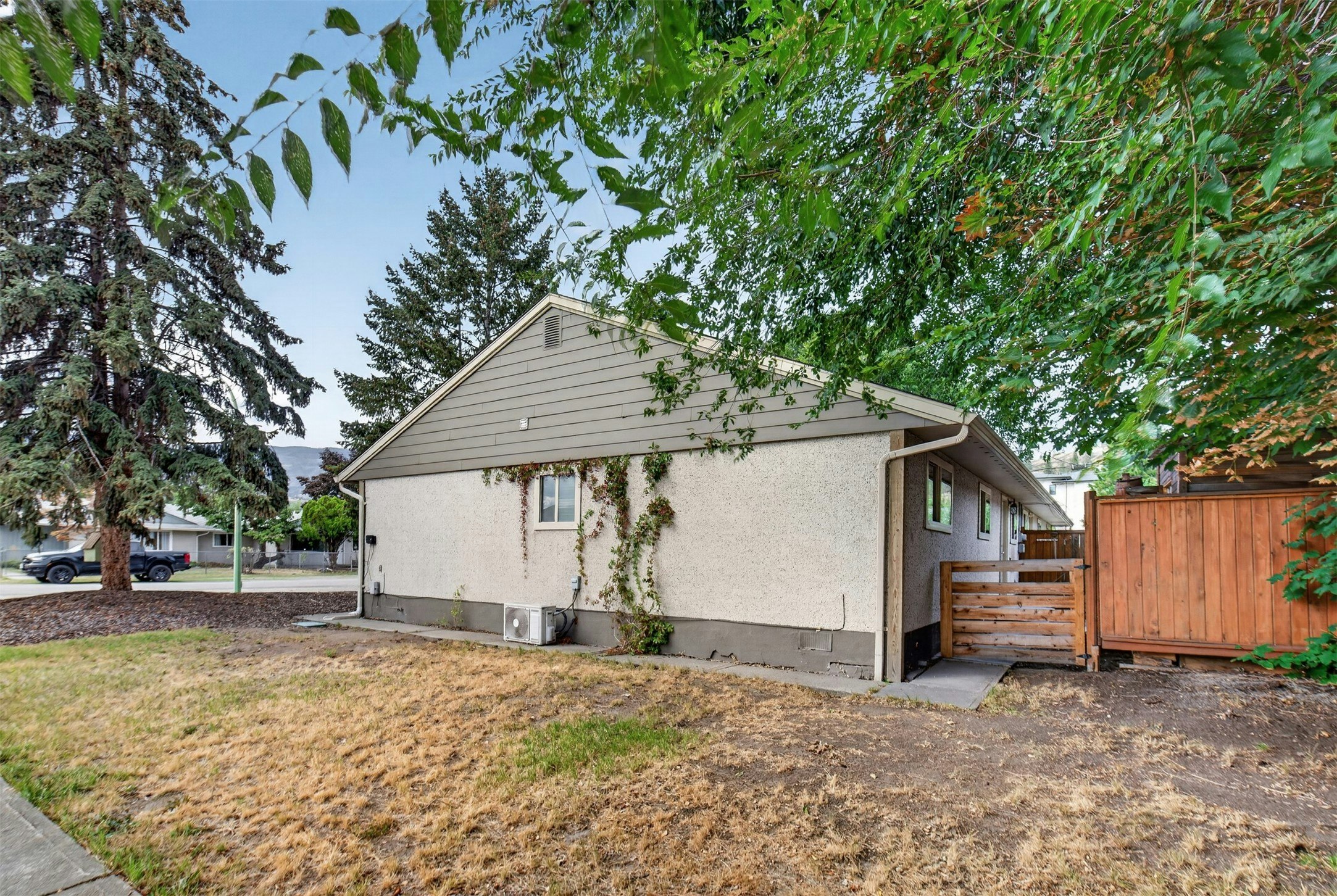 731/741 Kingsway, Kelowna, BC, V1Y 2C1 - 36
