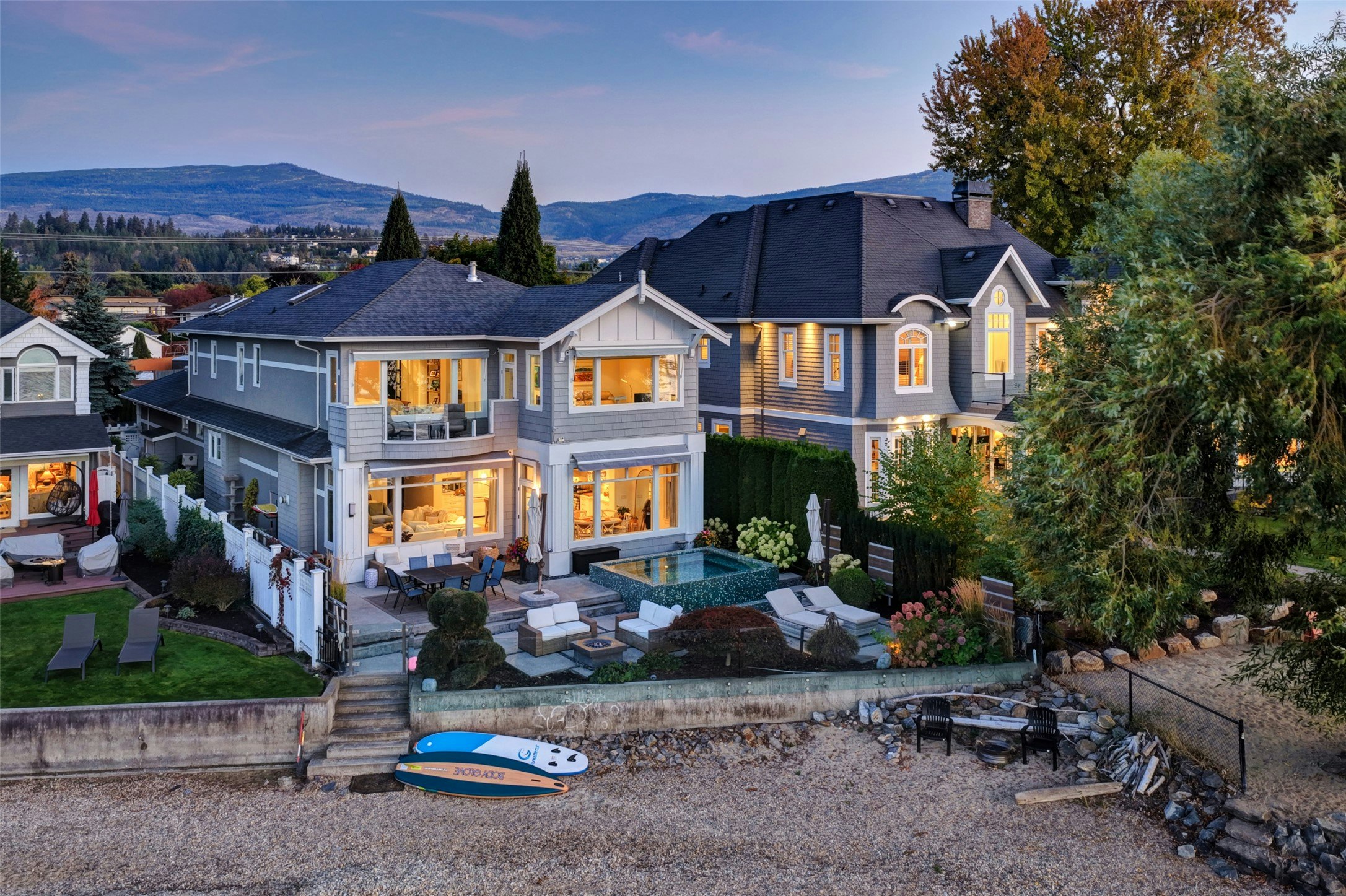 6-4190 Lakeshore Road, Kelowna, BC, V1W 1V9 - 2