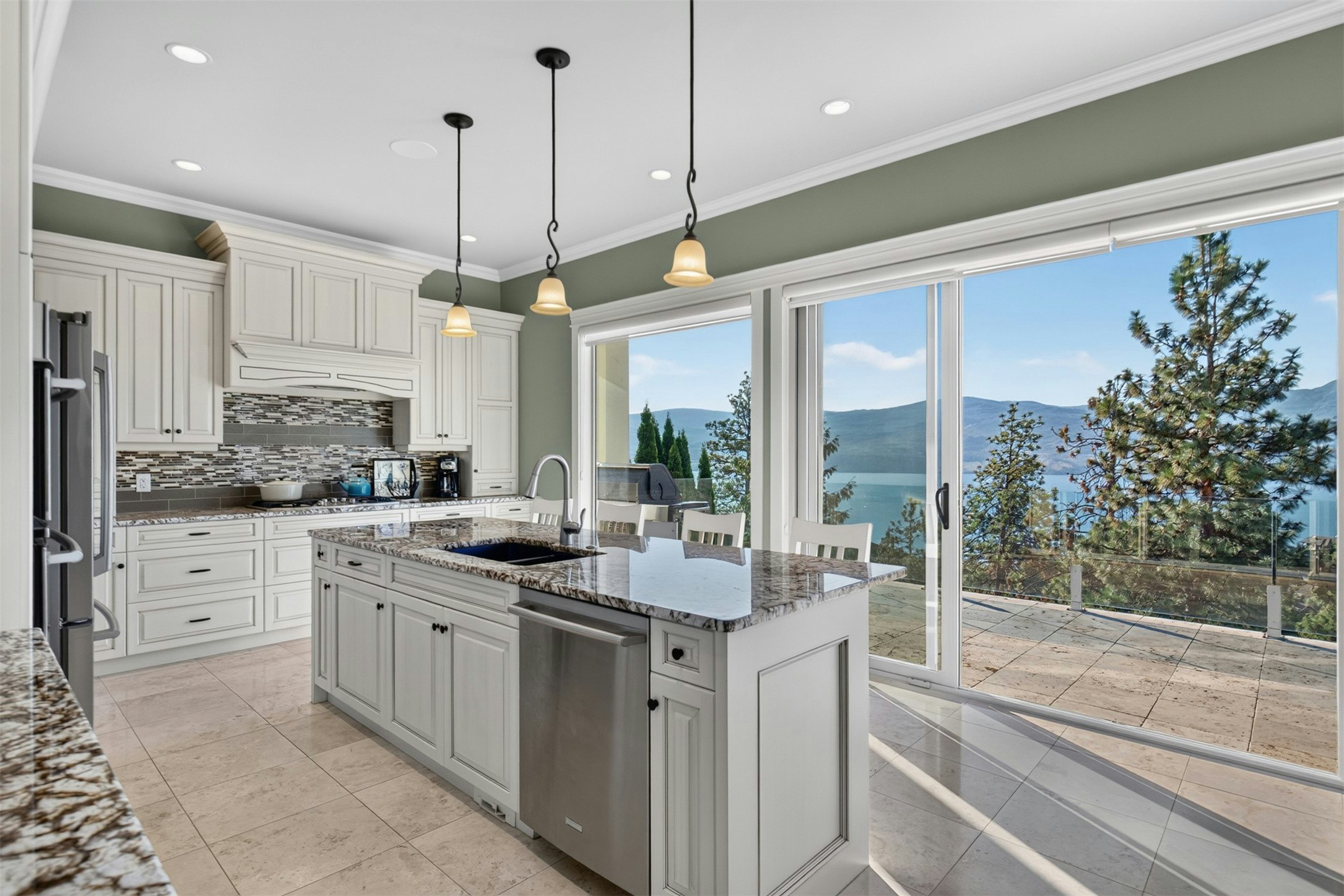 1539 Pinot Noir Drive, West Kelowna, BC, V4T 3B4 - 32