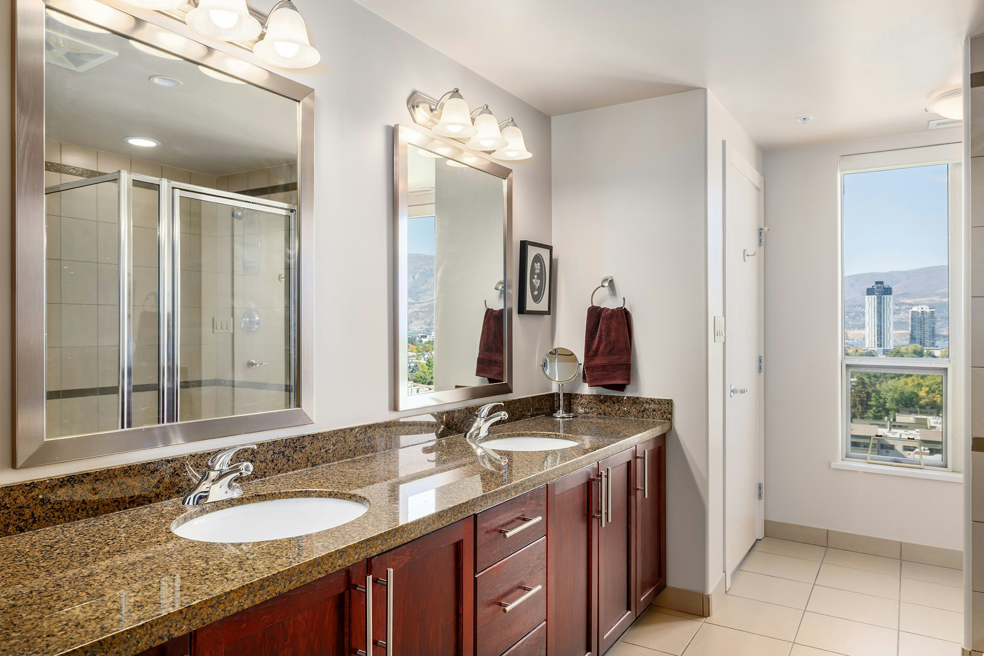 1101-1160 Bernard Avenue, Kelowna, BC, V1Y 6R2 - 25