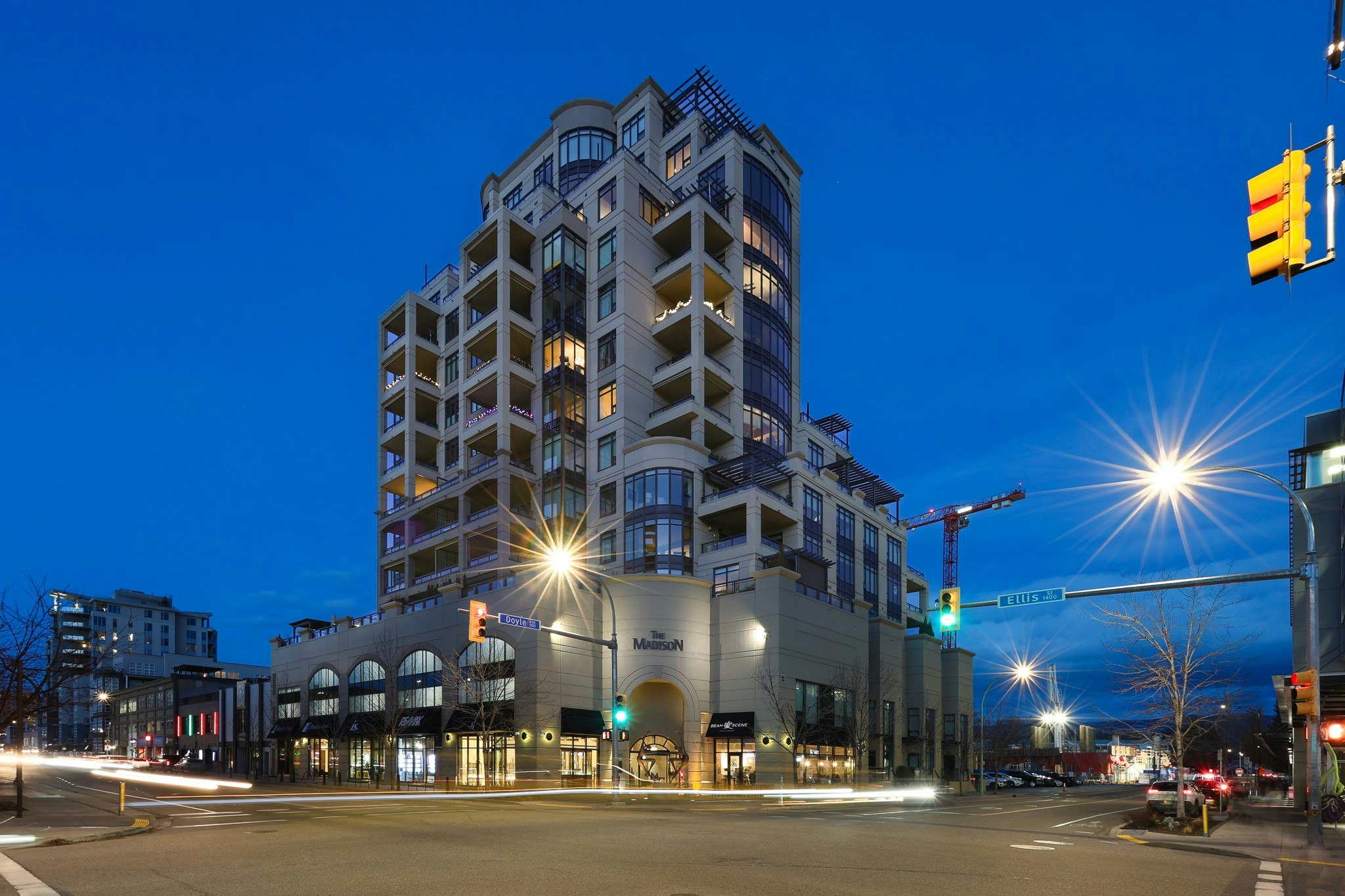 1401-1395 Ellis Street, Kelowna, BC, V1Y 1Z9 - 3