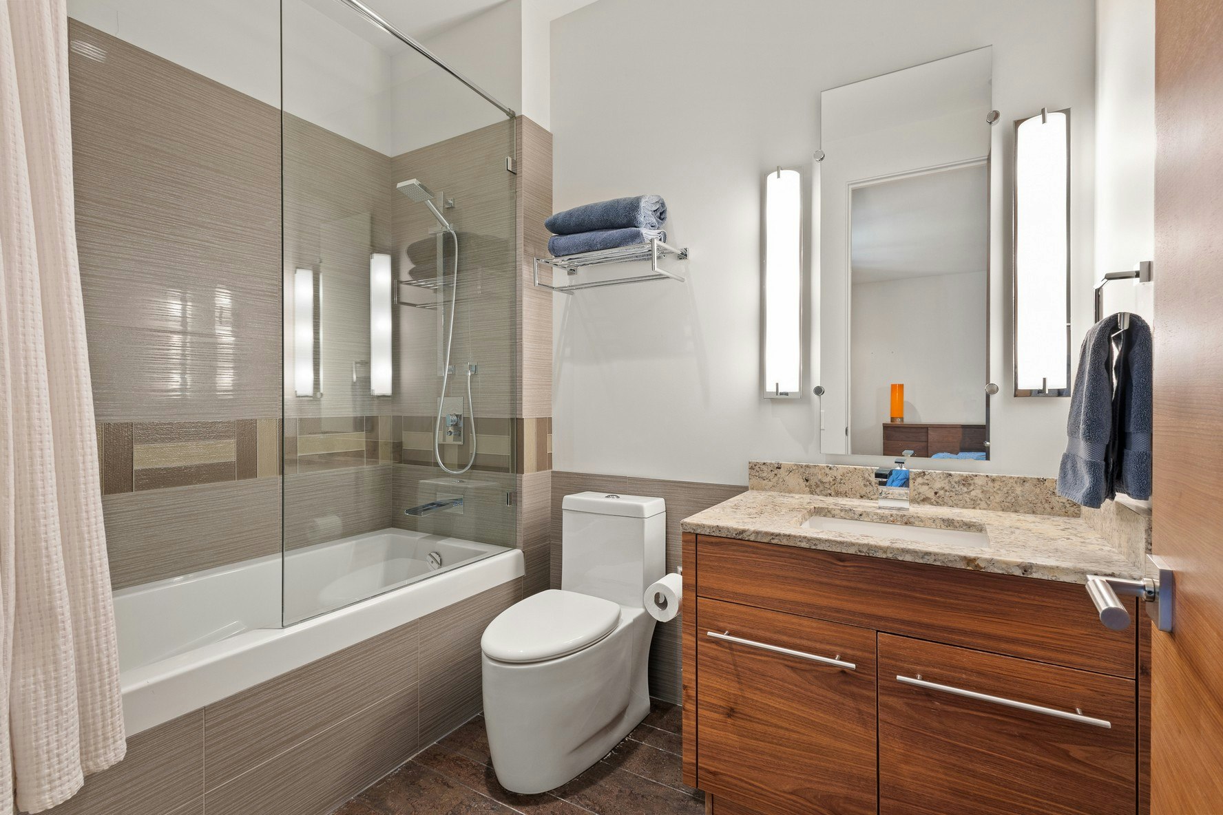 4896 Lakeshore Road, Kelowna, BC, V1W 4H7 - 48