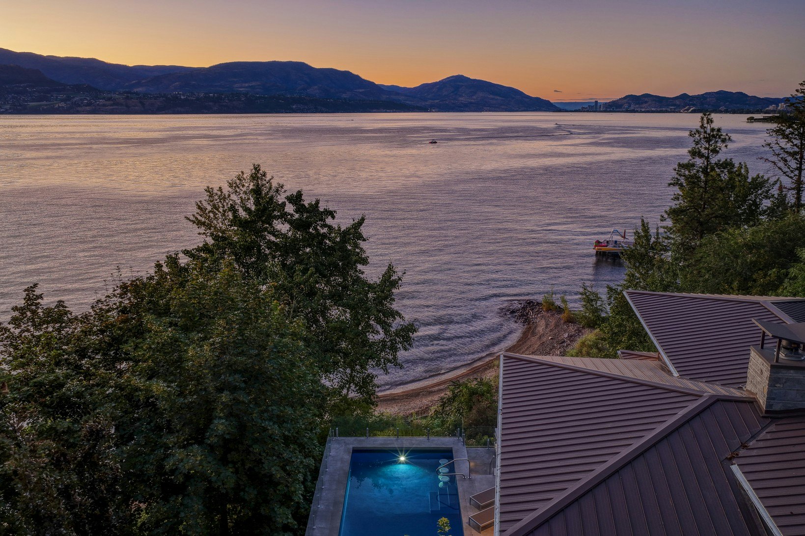4896 Lakeshore Road, Kelowna, BC, V1W 4H7 - 3