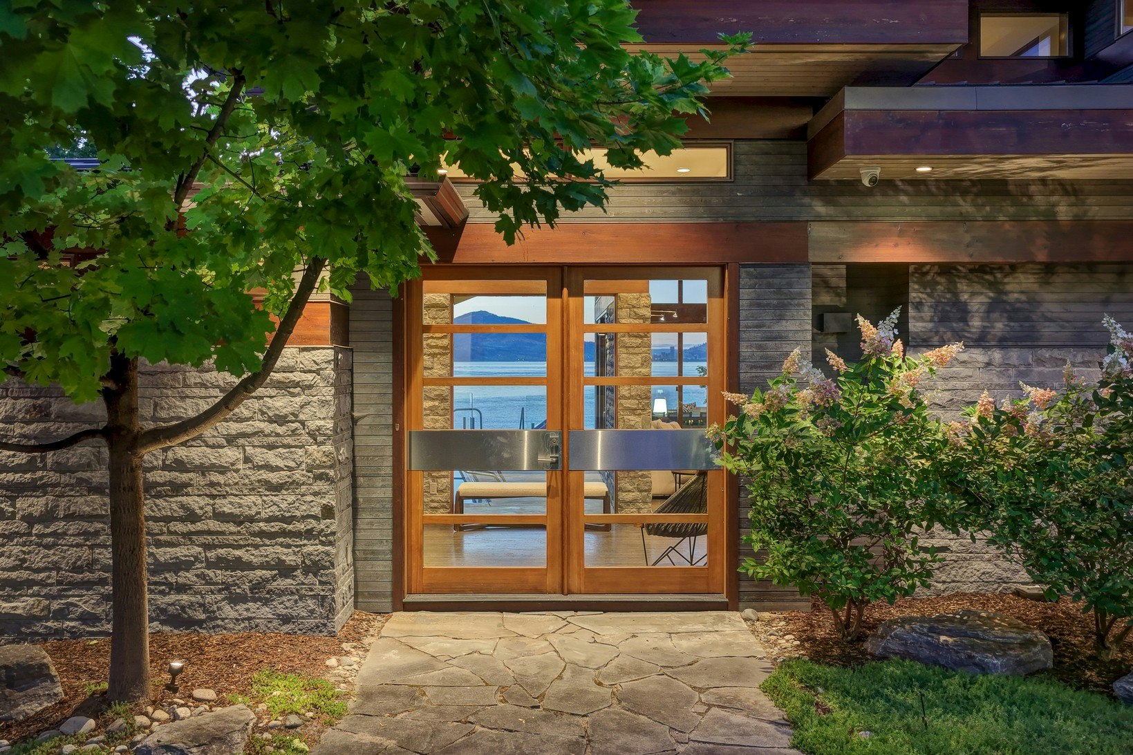 4896 Lakeshore Road, Kelowna, BC, V1W 4H7 - 13