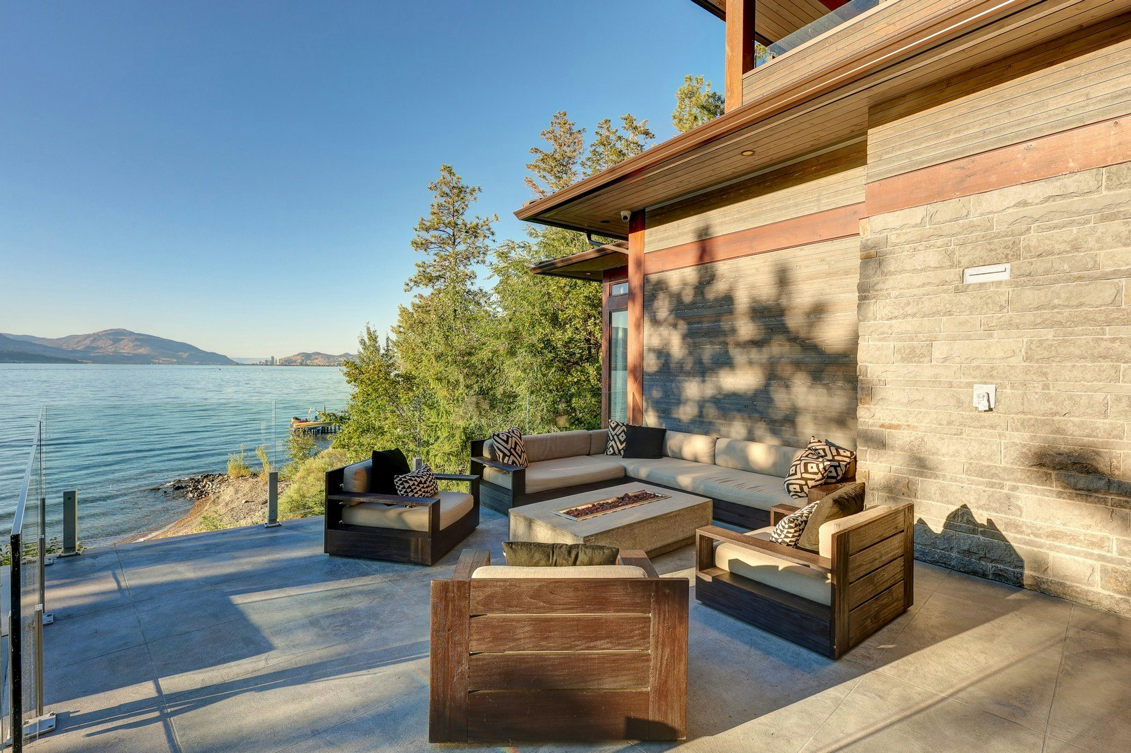 4896 Lakeshore Road, Kelowna, BC, V1W 4H7 - 9