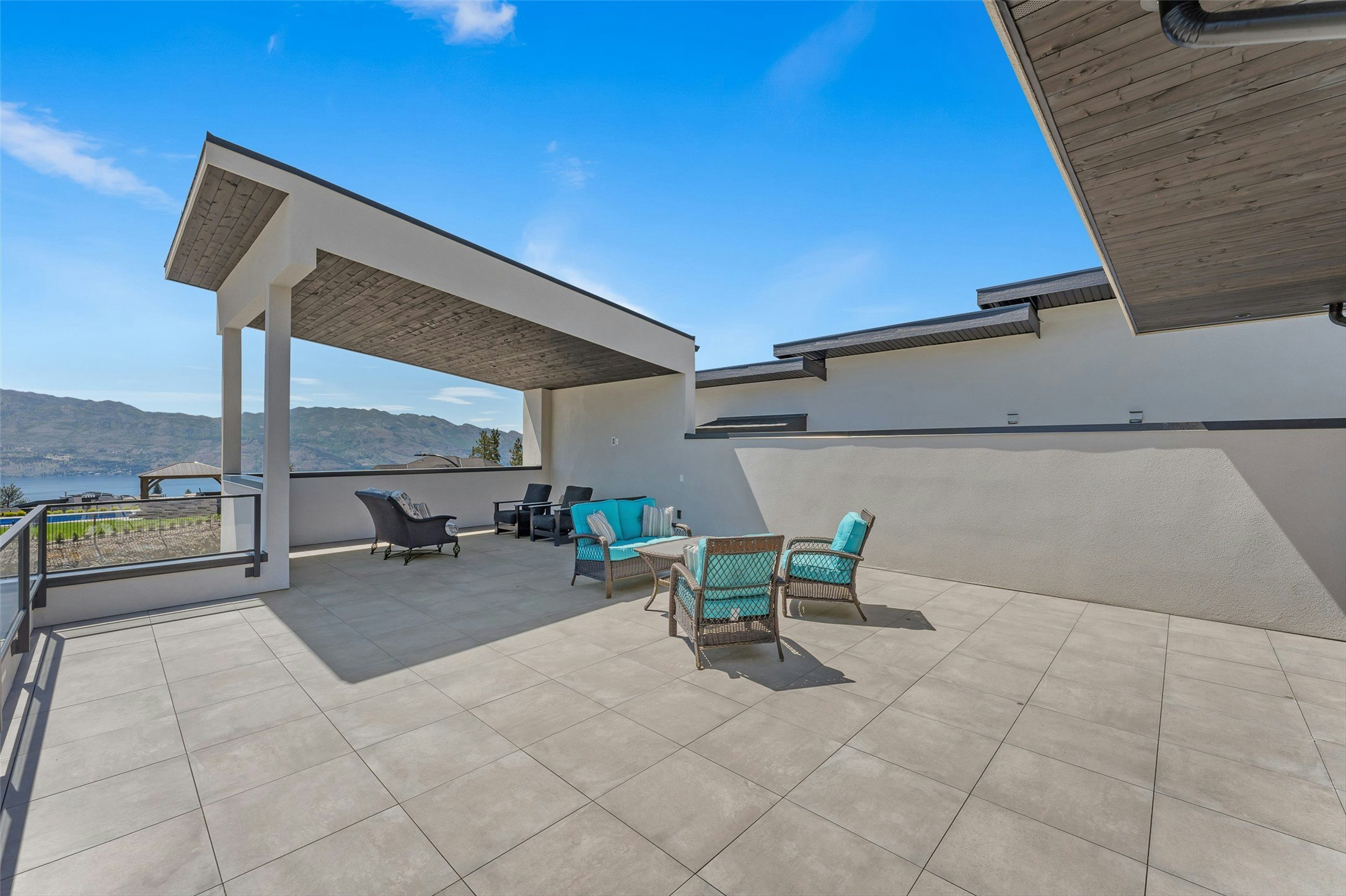 1556 Cabernet Way, West Kelowna, BC, V4T 0E1 - 3