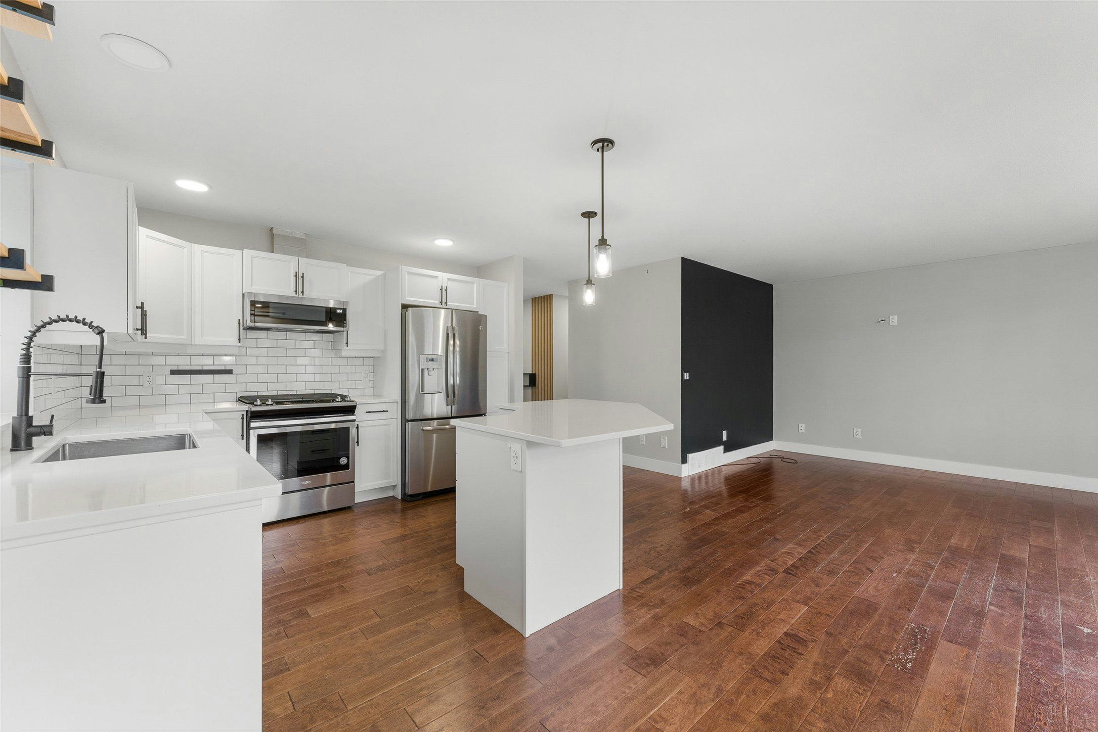 13296 Lake Hill Drive, Lake Country, BC, V4V 2P8 - 9
