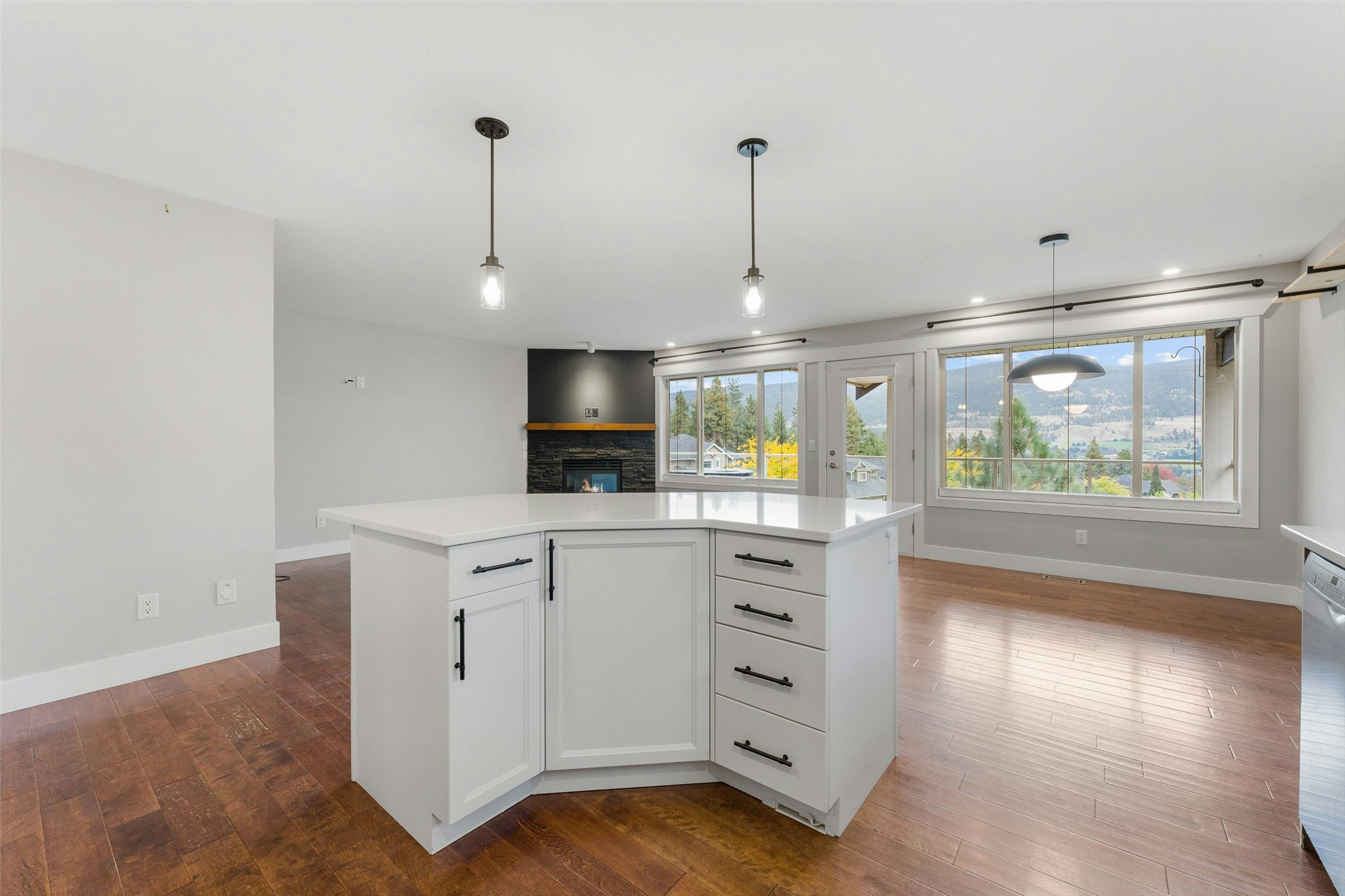 13296 Lake Hill Drive, Lake Country, BC, V4V 2P8 - 10