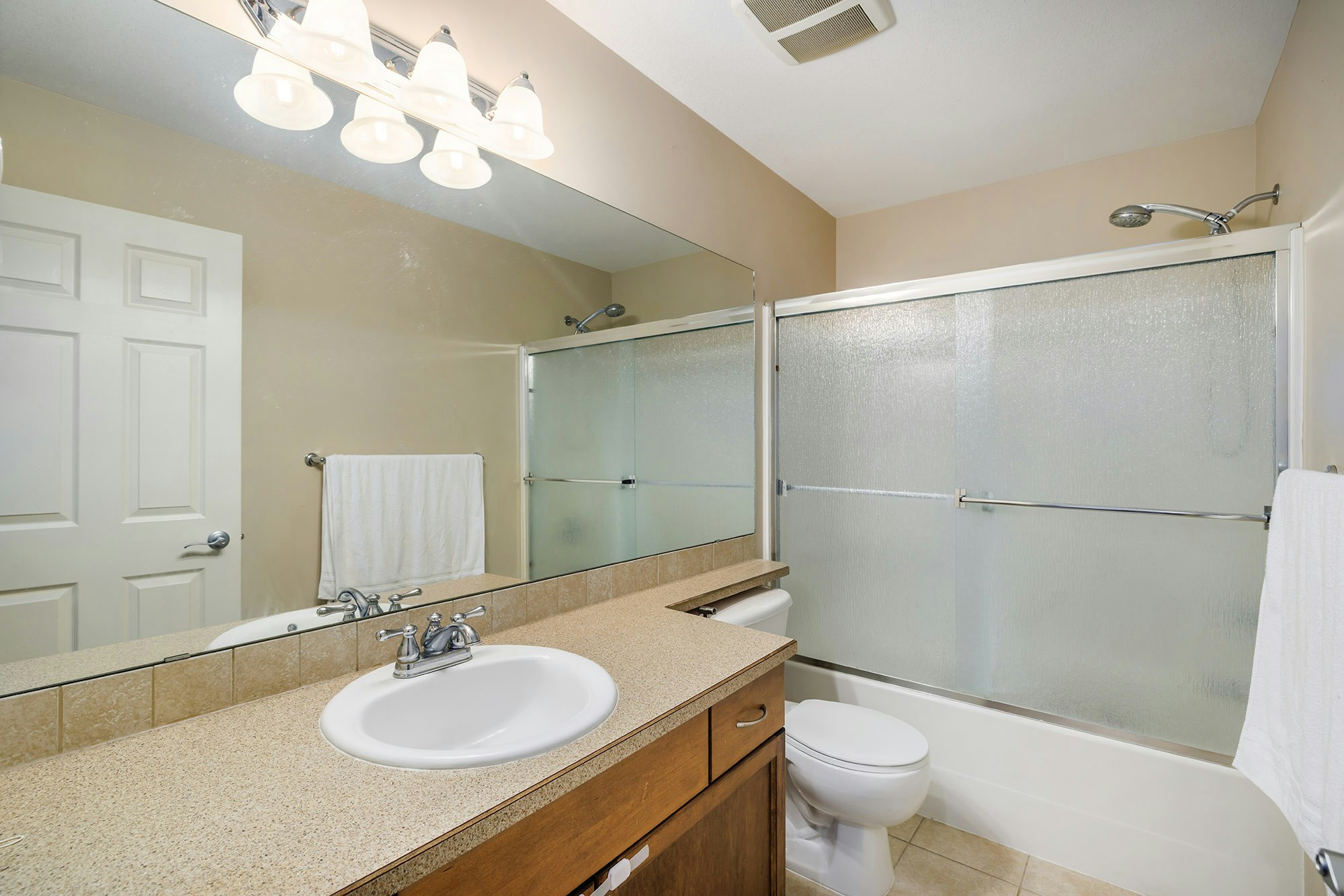 206-1007 Harvey Avenue, Kelowna, BC, V1Y 6E4 - 17