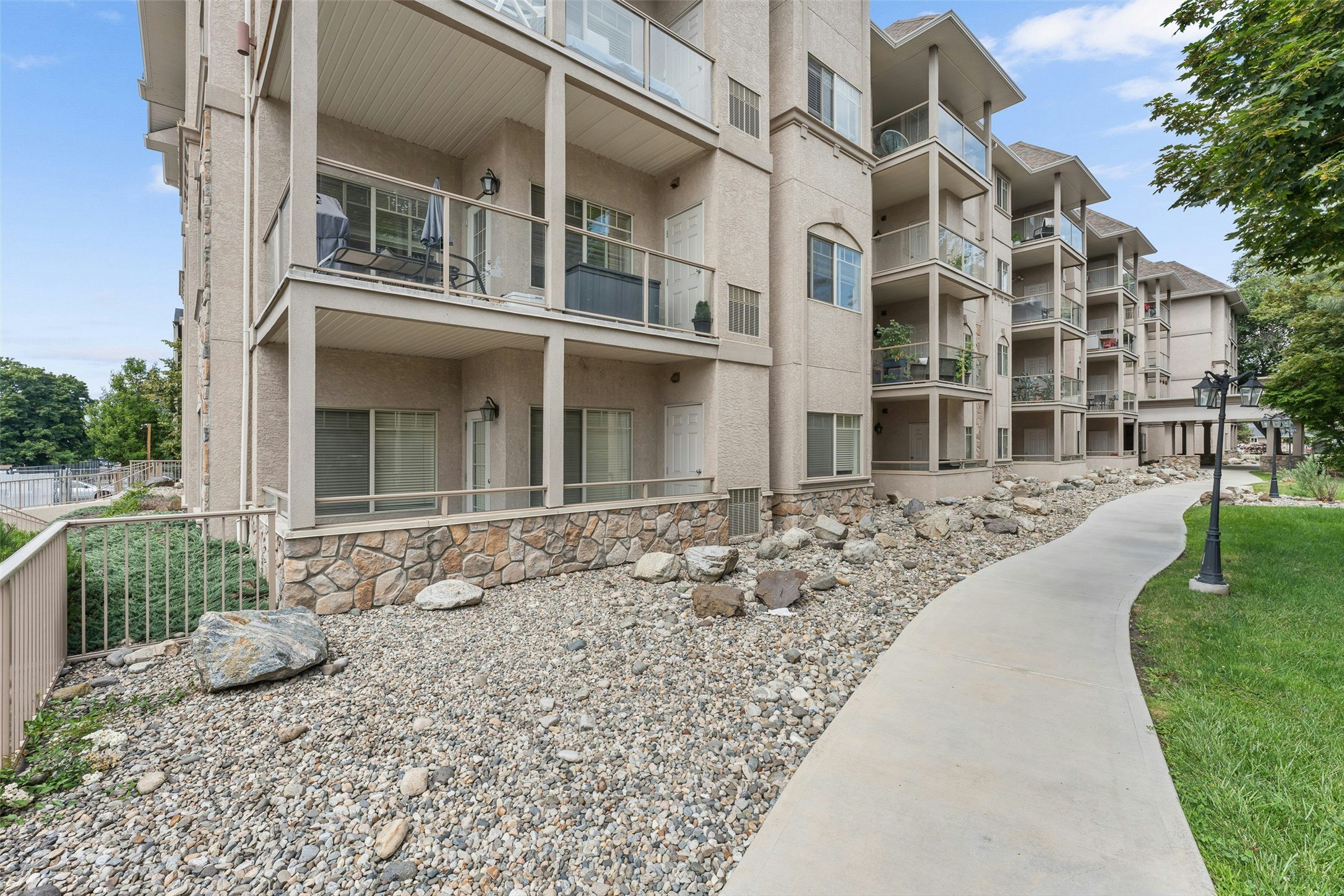 206-1007 Harvey Avenue, Kelowna, BC, V1Y 6E4 - 25