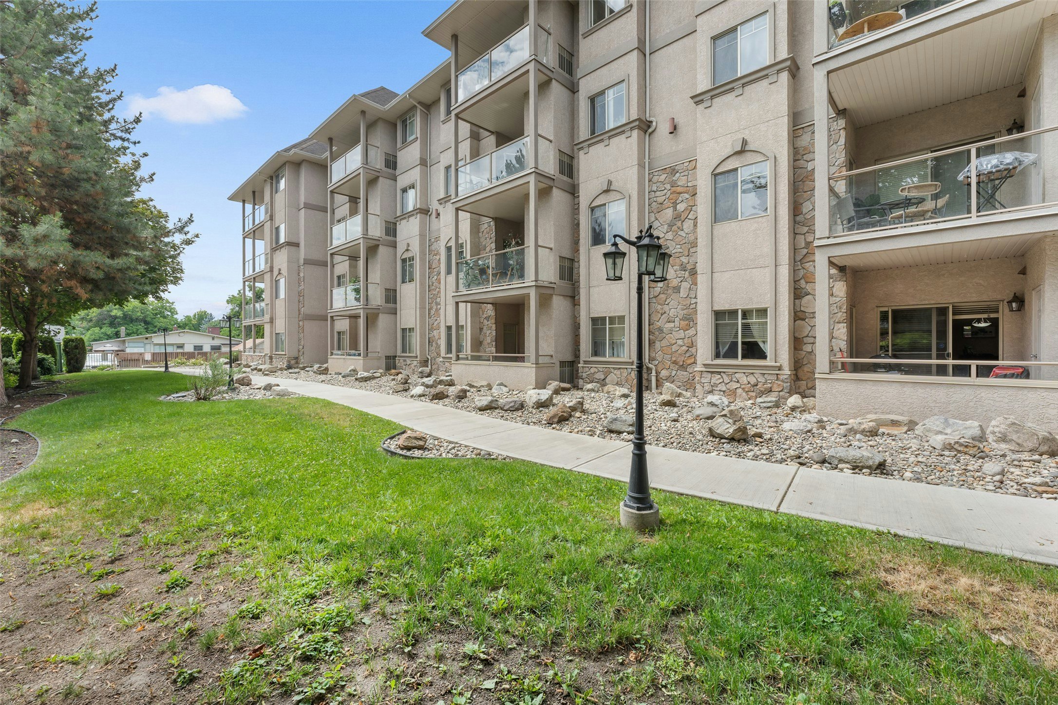 206-1007 Harvey Avenue, Kelowna, BC, V1Y 6E4 - 27