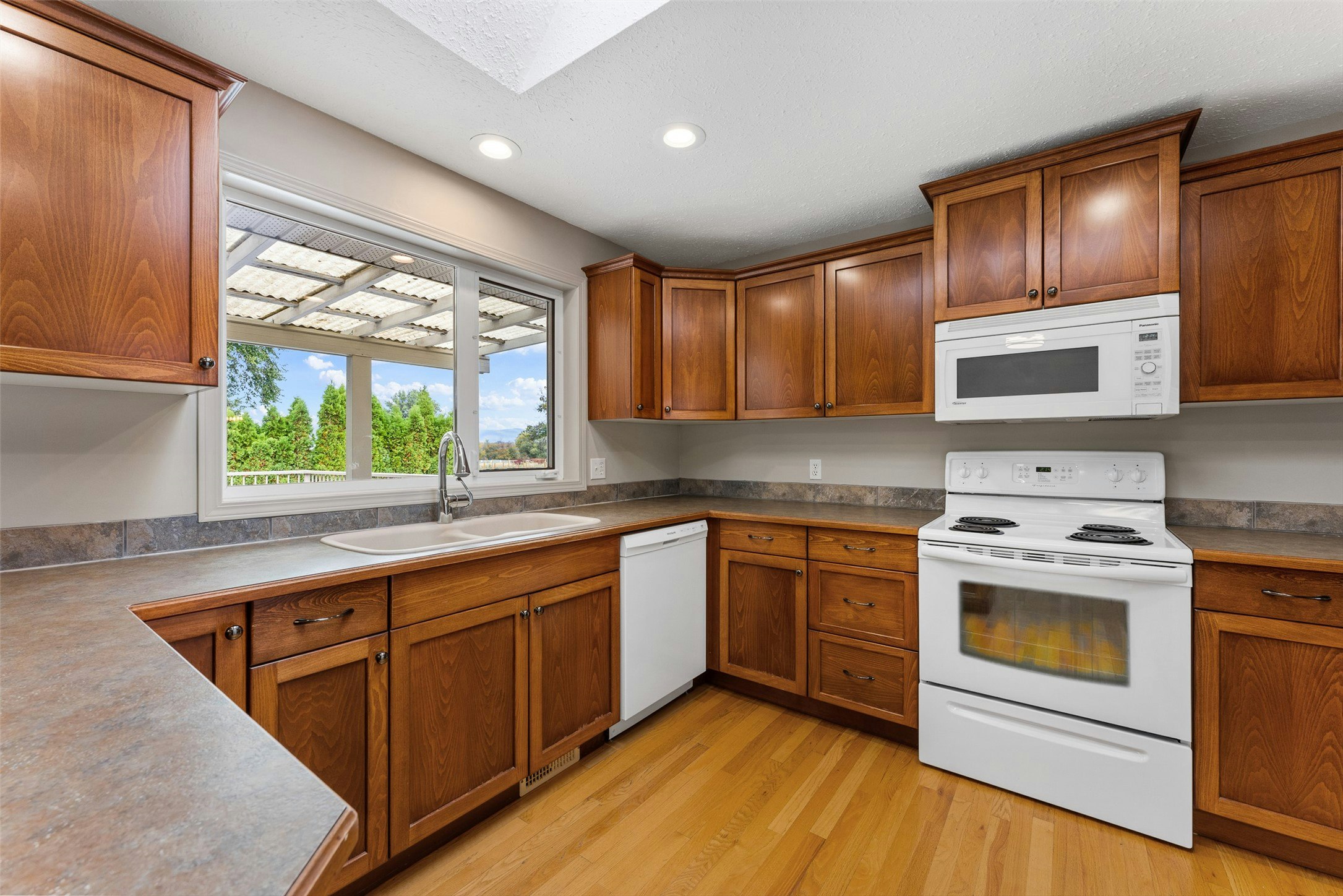 714 Turner Road, Kelowna, BC, V1W 2K8 - 19