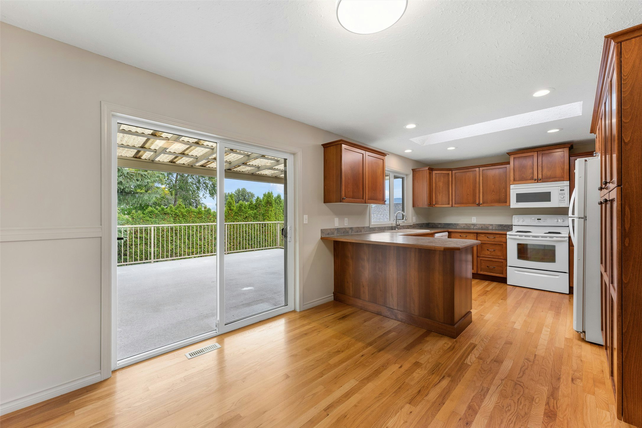 714 Turner Road, Kelowna, BC, V1W 2K8 - 15
