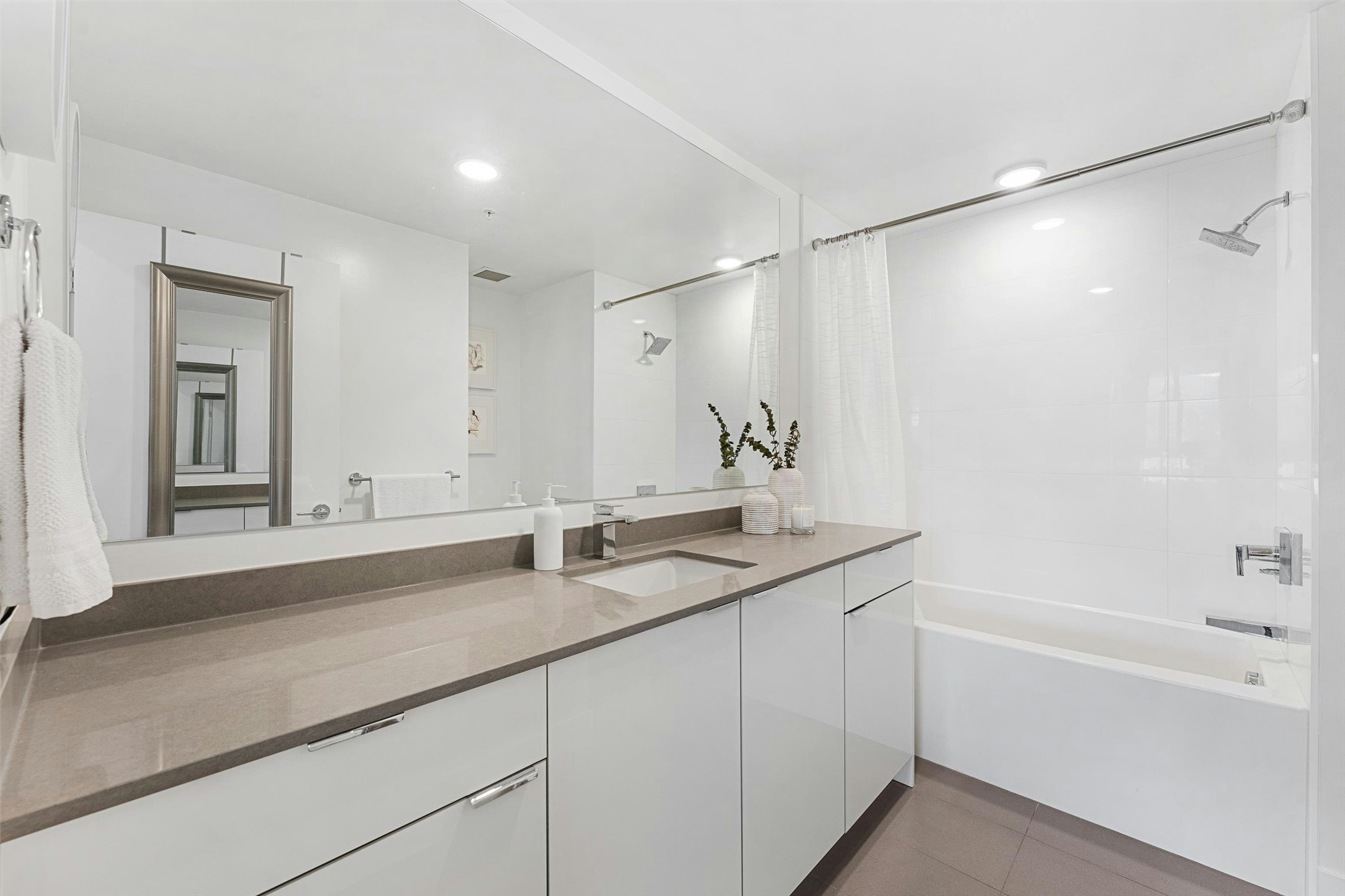902-1232 Ellis Street, Kelowna, BC, V1Y 1Z4 - 22
