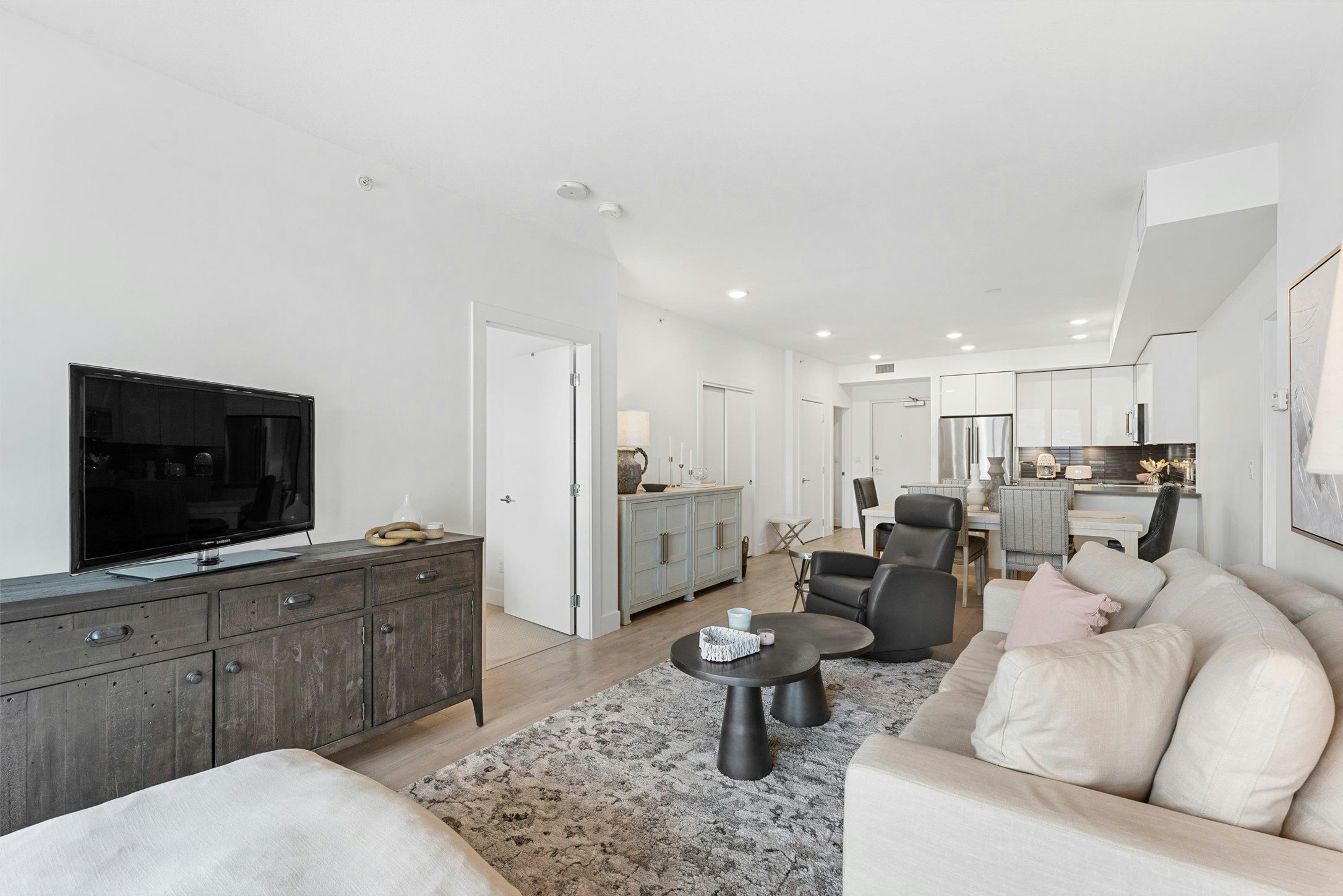 902-1232 Ellis Street, Kelowna, BC, V1Y 1Z4 - 5