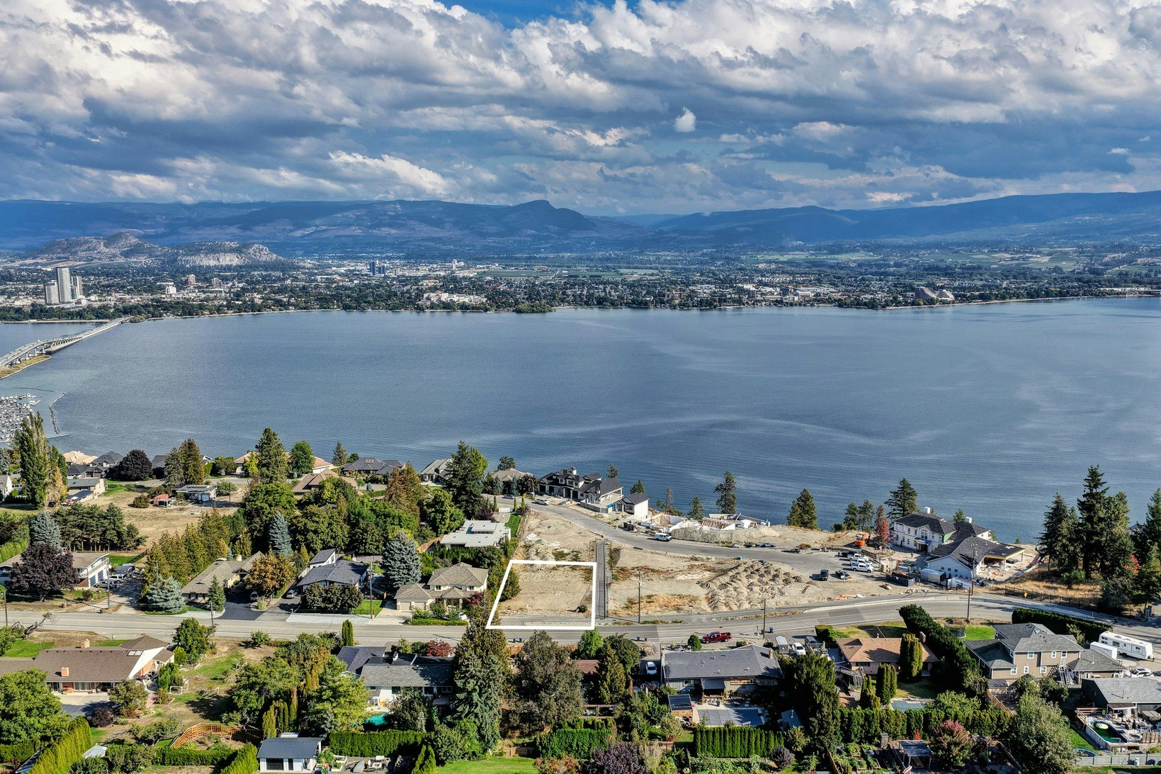 2347 Thacker Drive, West Kelowna, BC, V1Z 1V6 - 8