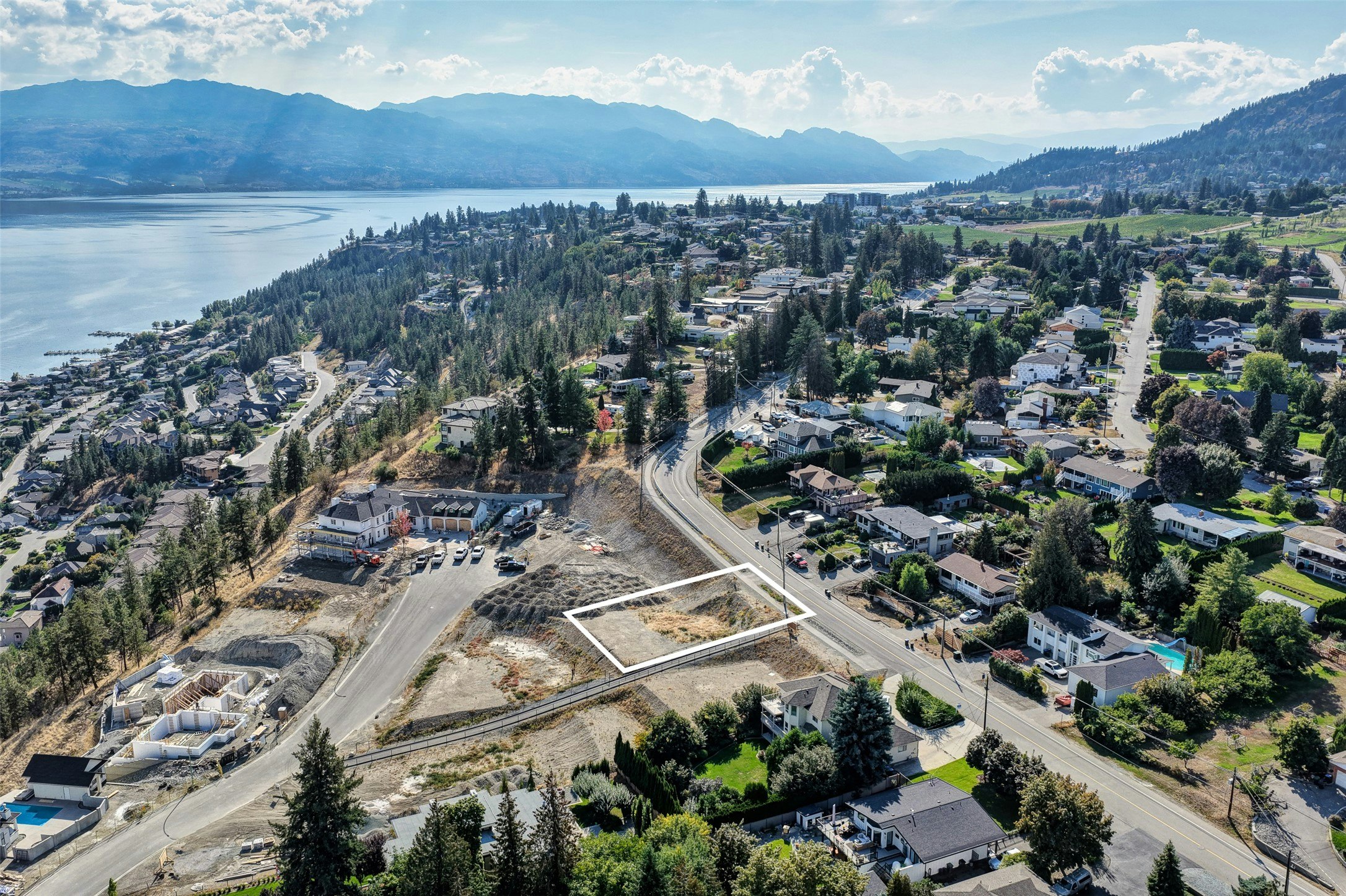 2353 Thacker Drive, West Kelowna, BC, V1Z 1V6 - 14