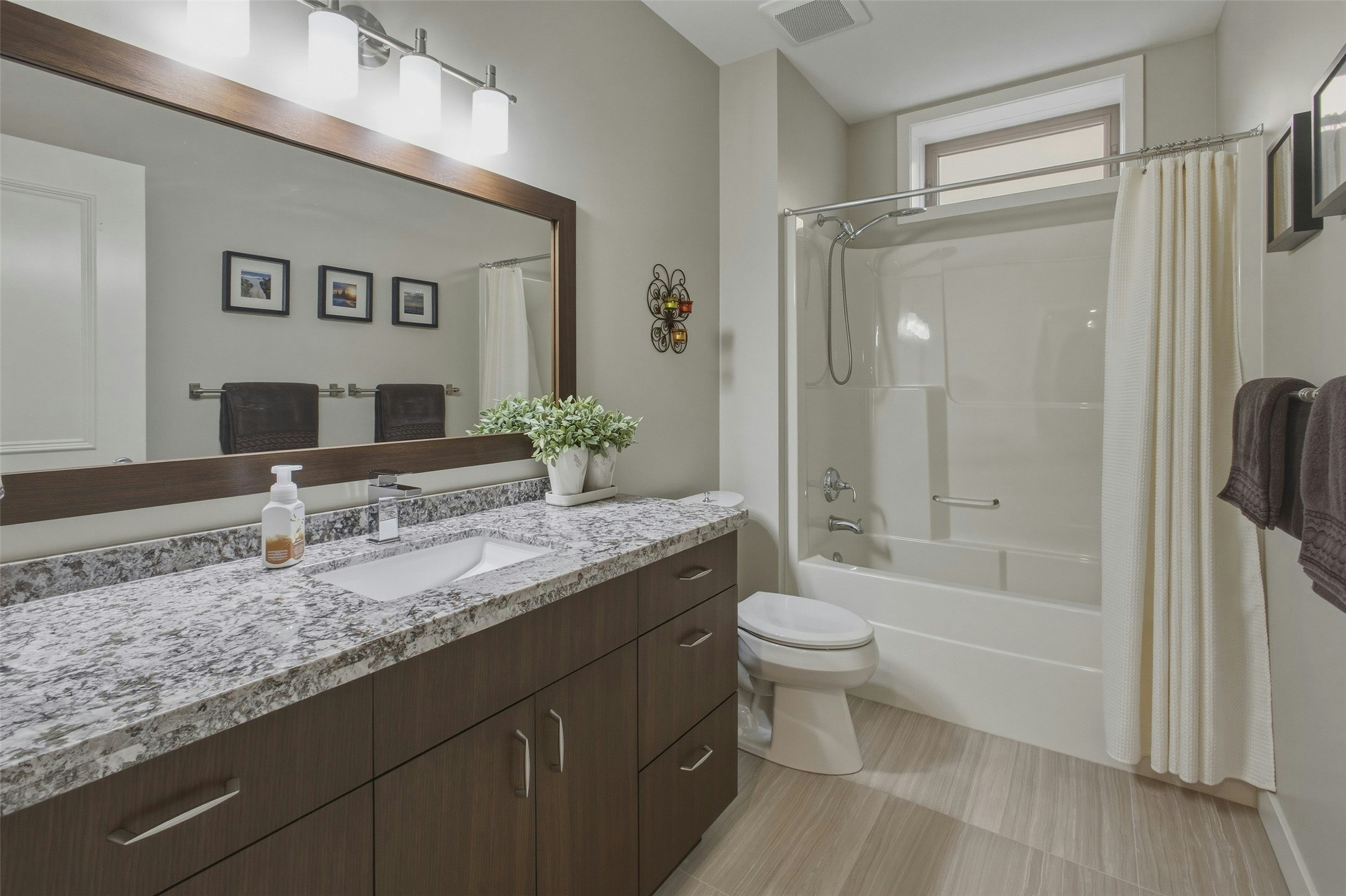 4804 Carmel Crescent, Kelowna, BC, V1W 5B9 - 51