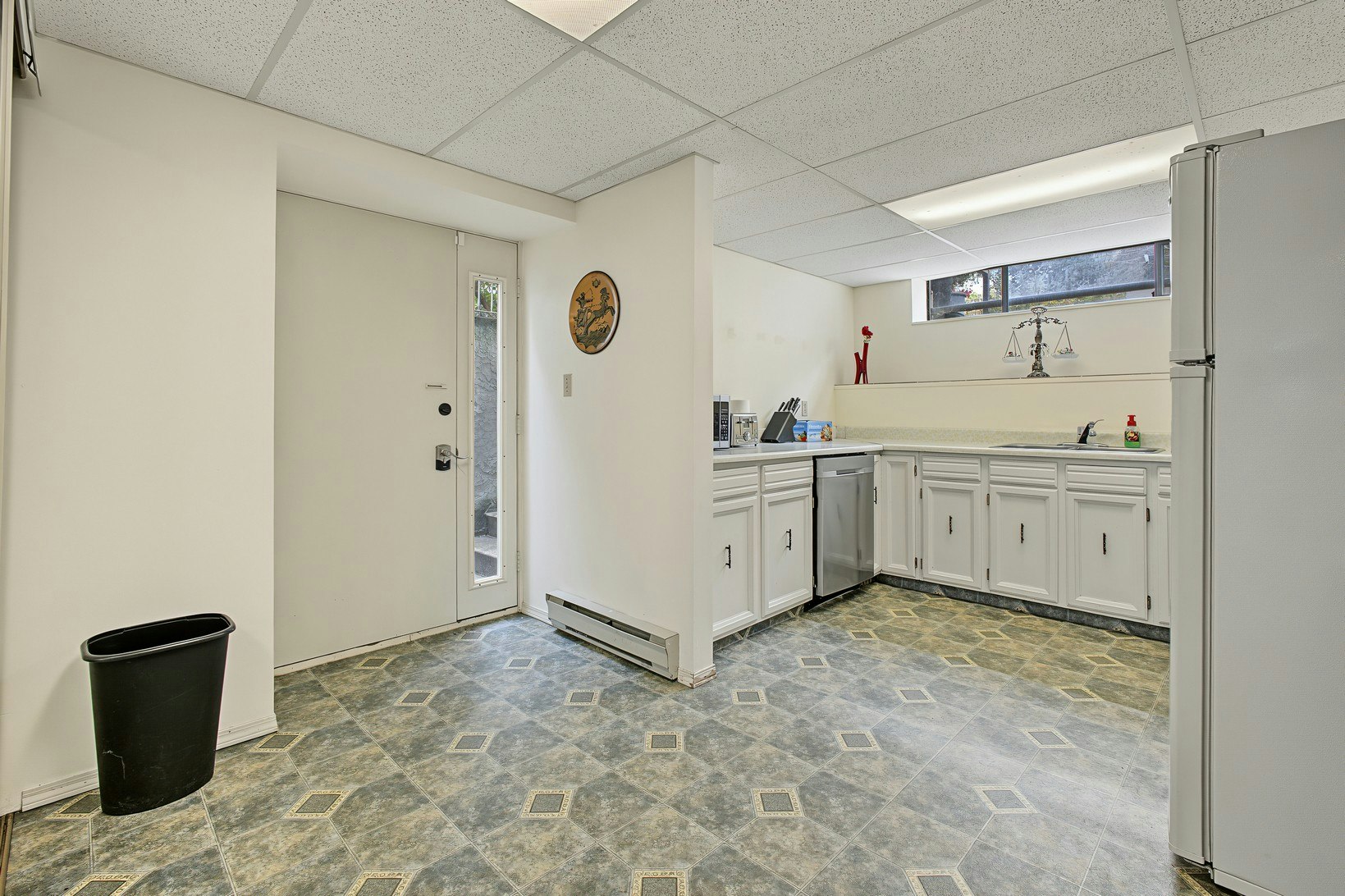 741 Barnaby Road, Kelowna, BC, V1W 4N9 - 31