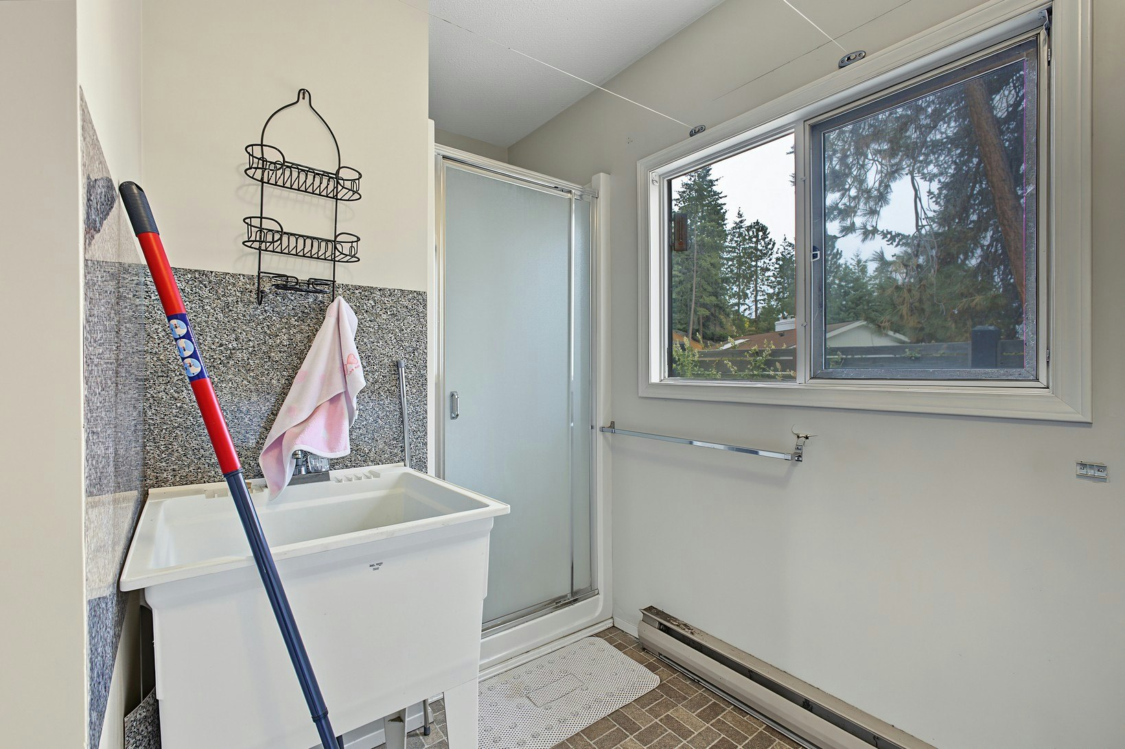 741 Barnaby Road, Kelowna, BC, V1W 4N9 - 17
