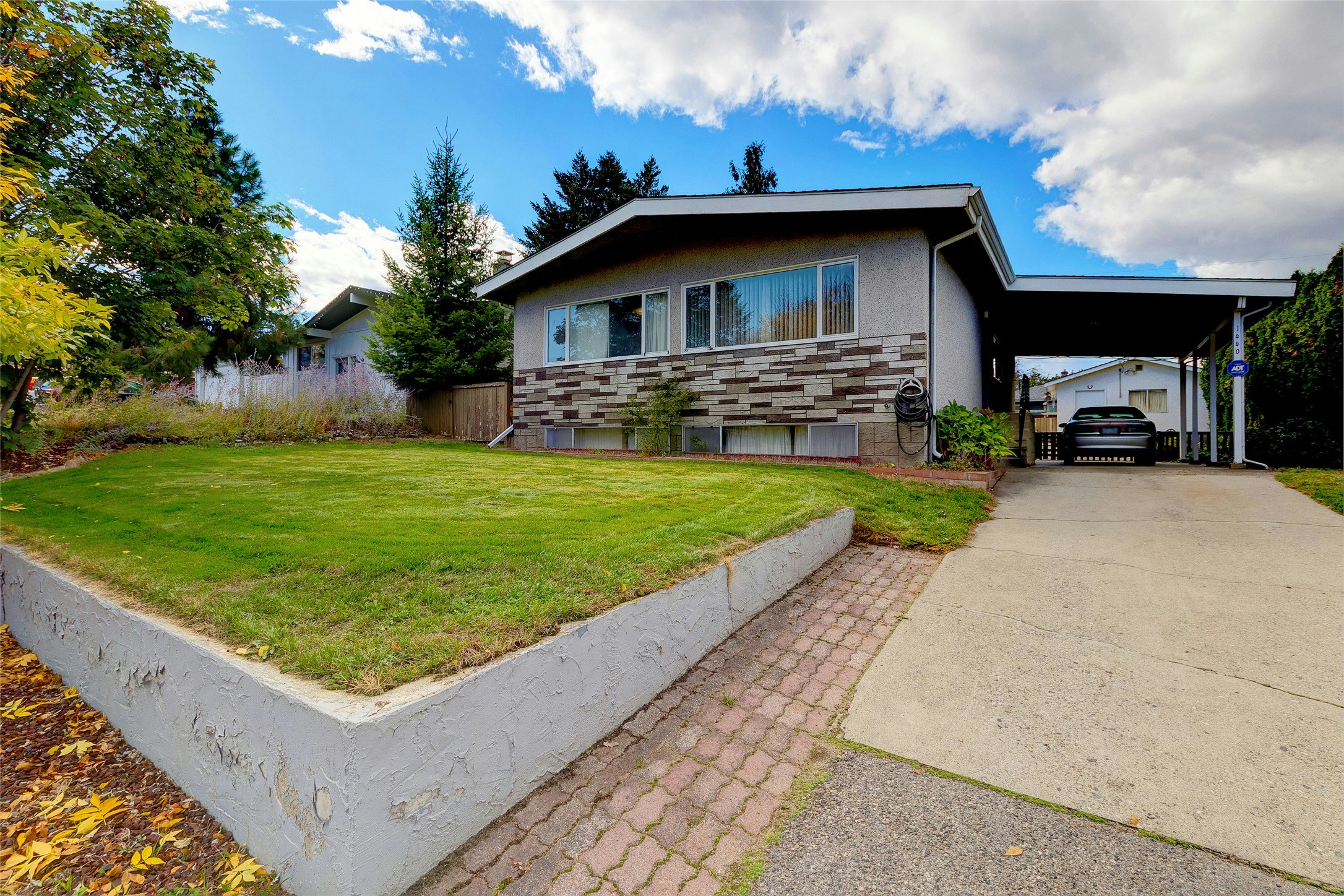 1440 Braemar Street - 3