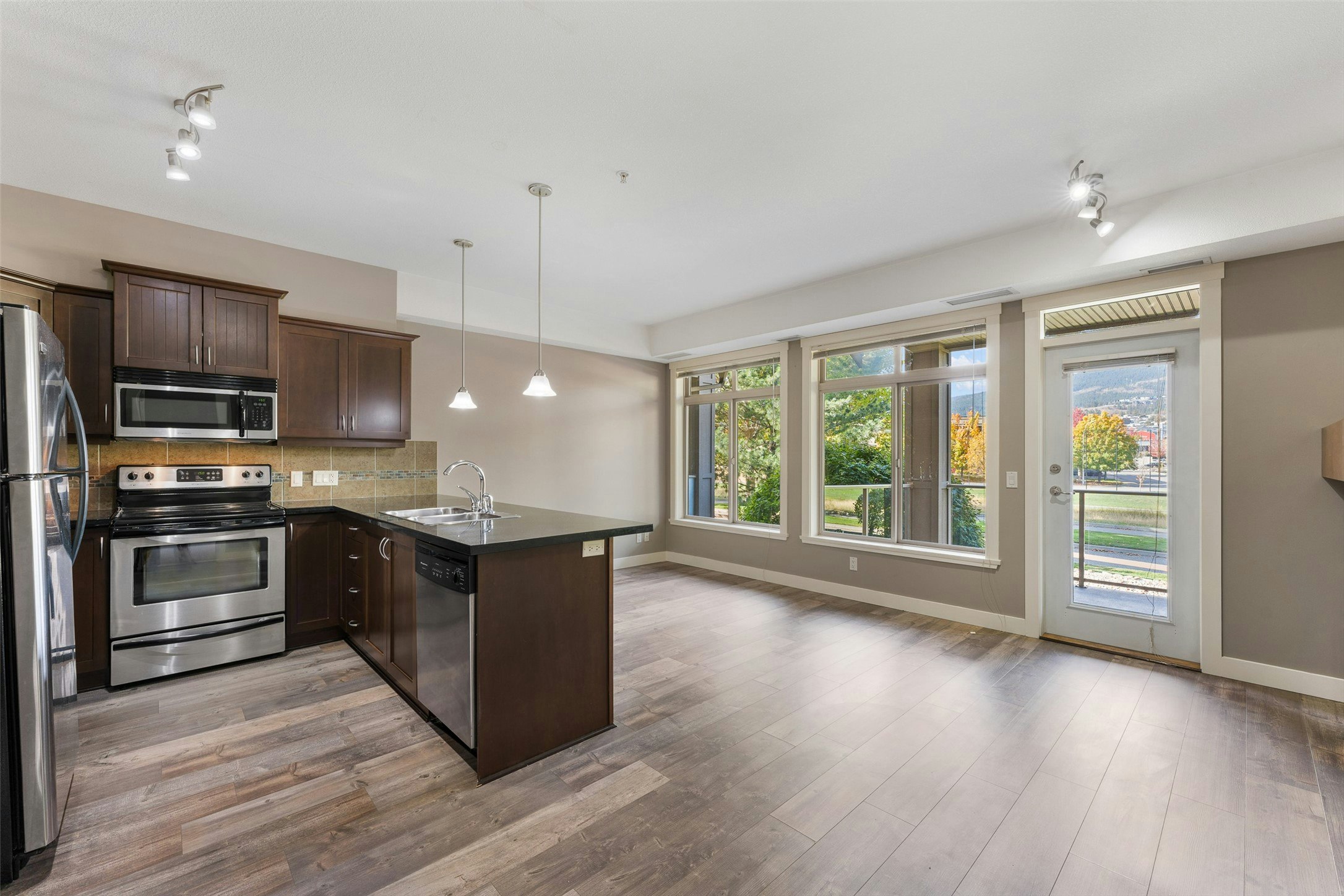 207-3521 Carrington Road, Westbank, BC, V4T 2E6 - 3